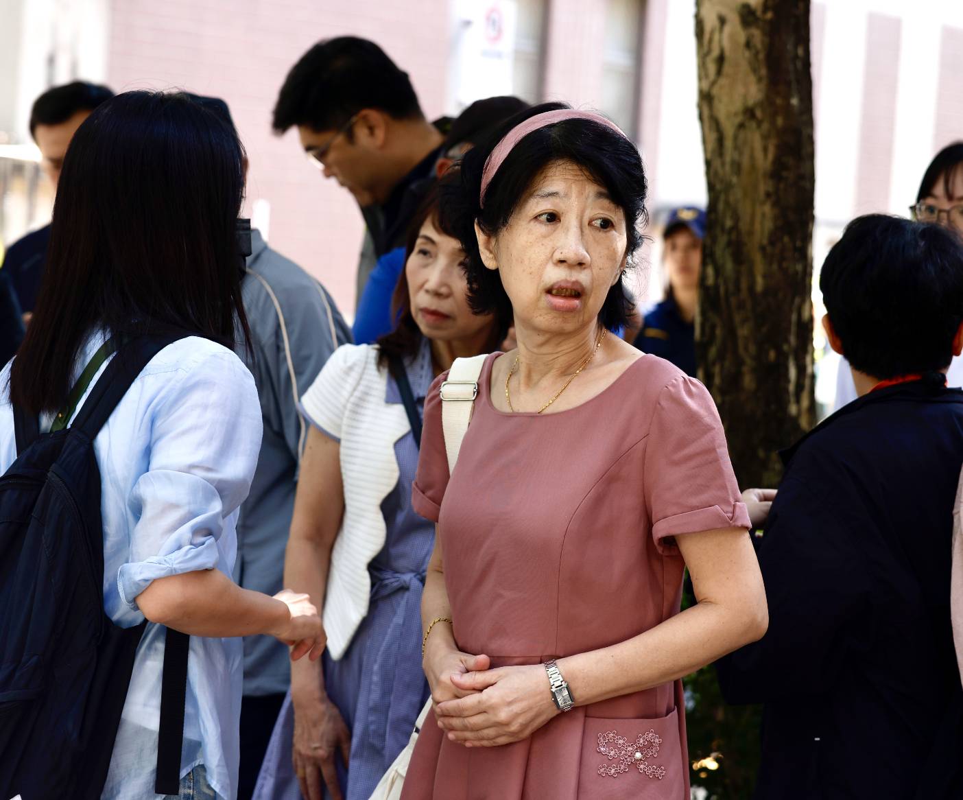 陳佩琪發文批評鍾小平獲得丈夫原諒後，出了北院馬上翻臉，稱考慮到藍白合才願意道歉，毫無誠意令她無法接受，揚言將再次提告鍾小平。