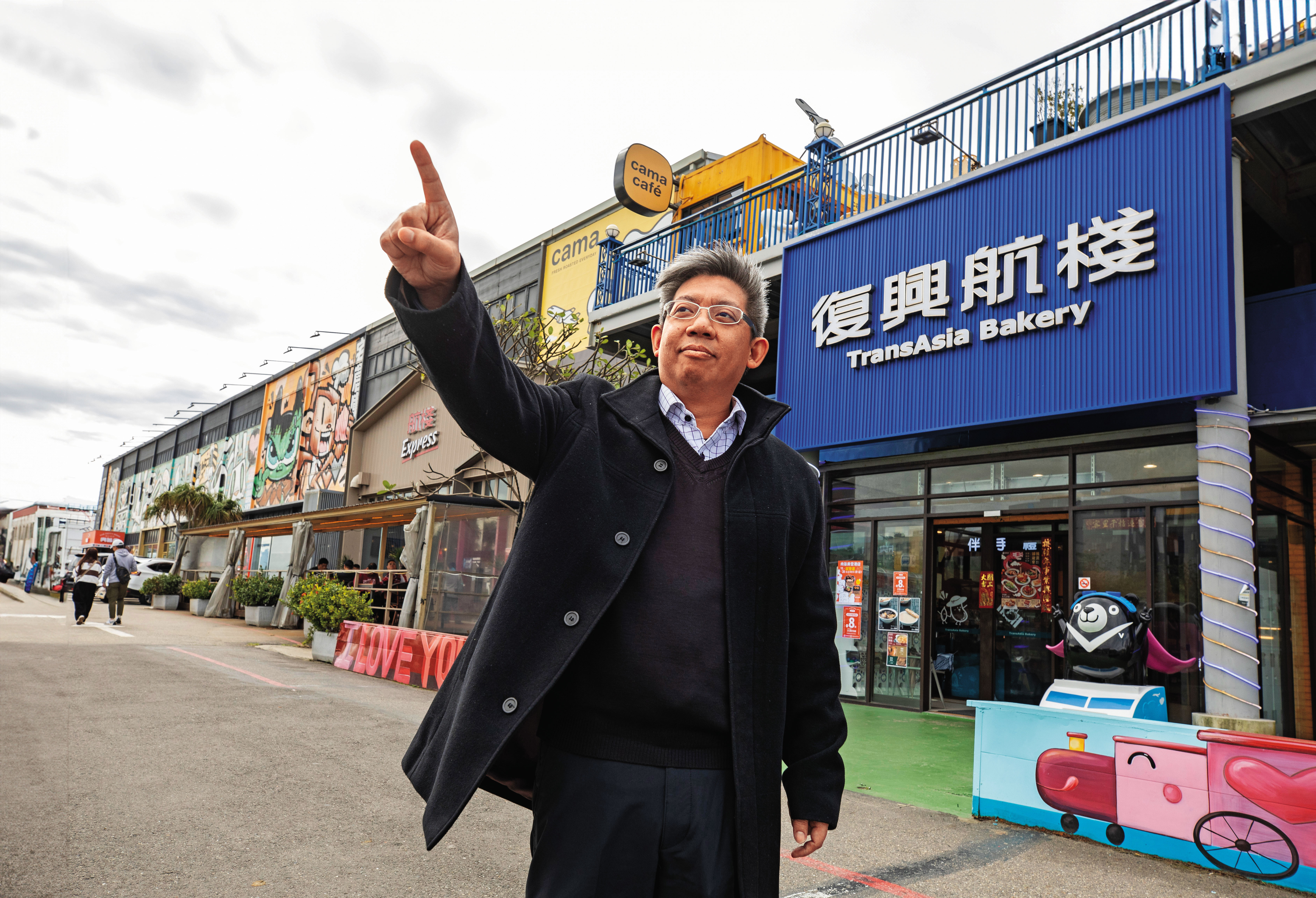 中保科董事長林建涵在復興航棧美食聚落接受本刊專訪，暢談集團餐飲布局。