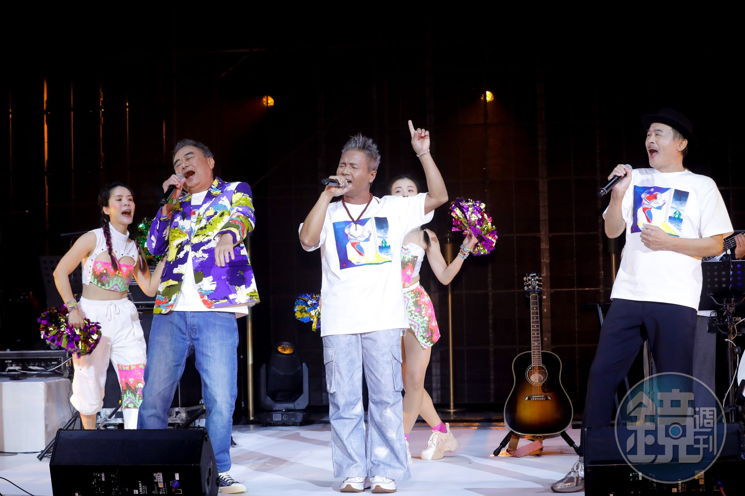 陳昇宣布這次將不使用提詞本,他笑說:「練了30年都背起來了!」