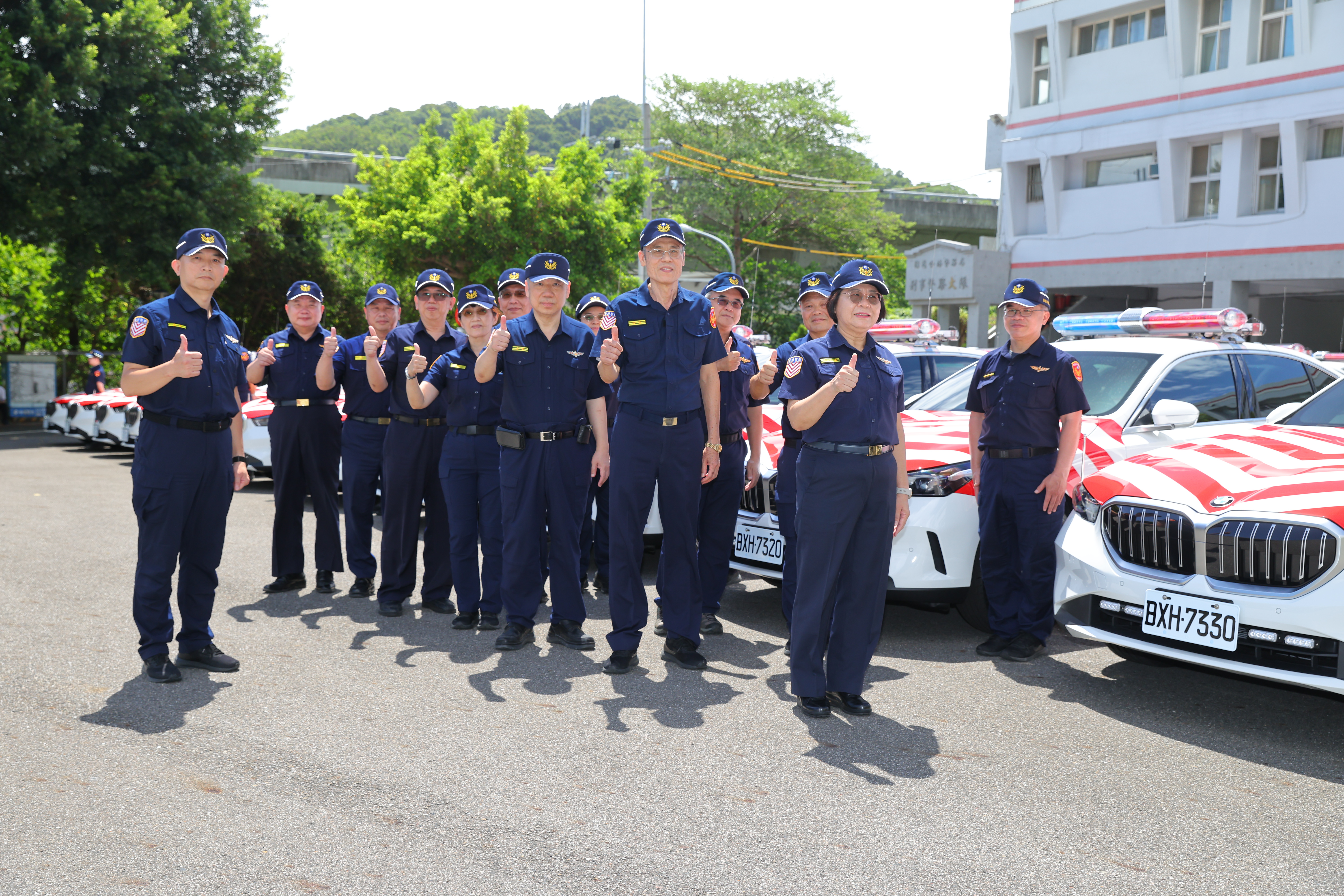 警方指出該批巡邏車有與市售版相同的優異性能,全般警用裝備也一應具全。(翻攝畫面)