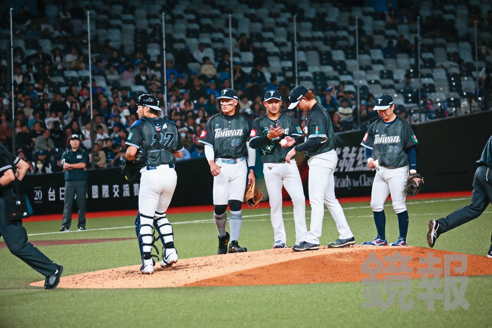 棒球熱孵新巨蛋2/棒協、中職從惡鬥到攜手合作 揭TEAM TAIWAN養成術
