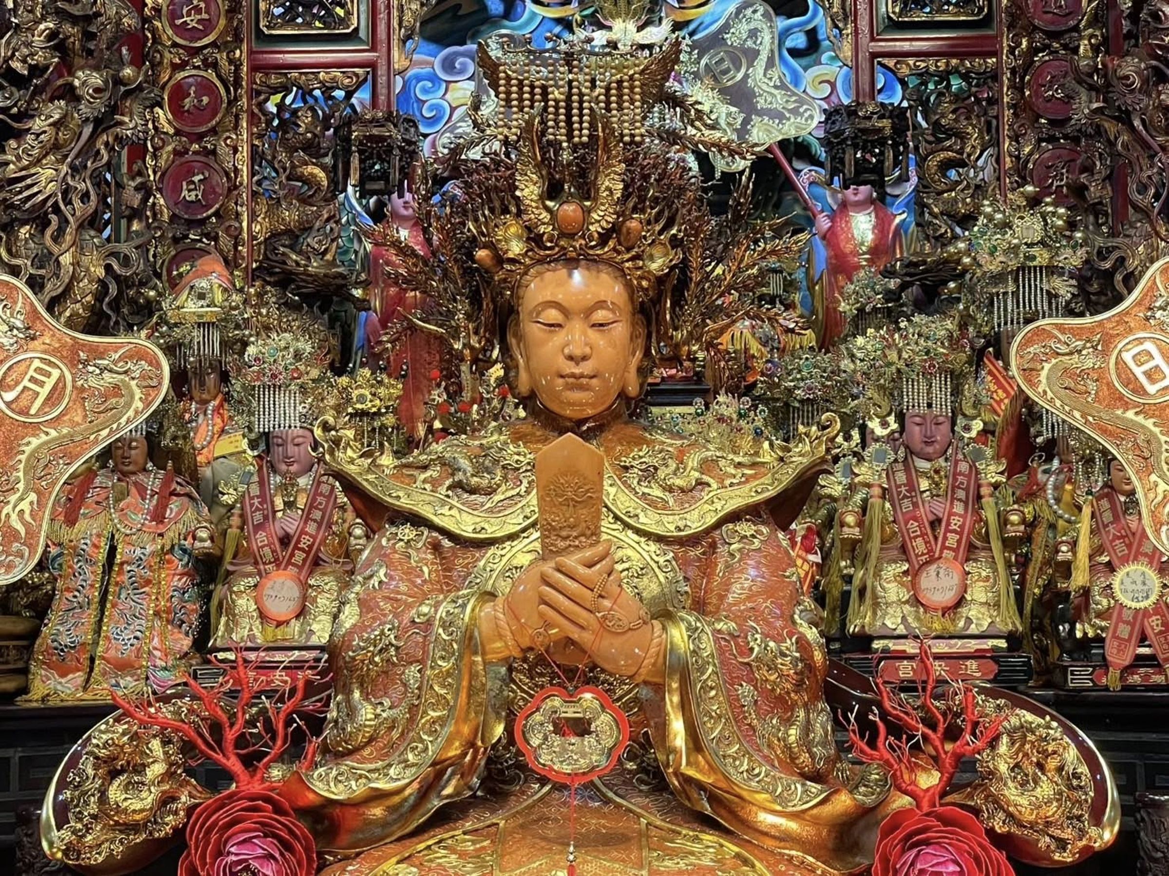 南方澳進安宮「寶石珊瑚媽祖」聖物遭竊。（翻攝臉書社團「南方澳(北方澳)進安宮寶石珊瑚媽祖」）