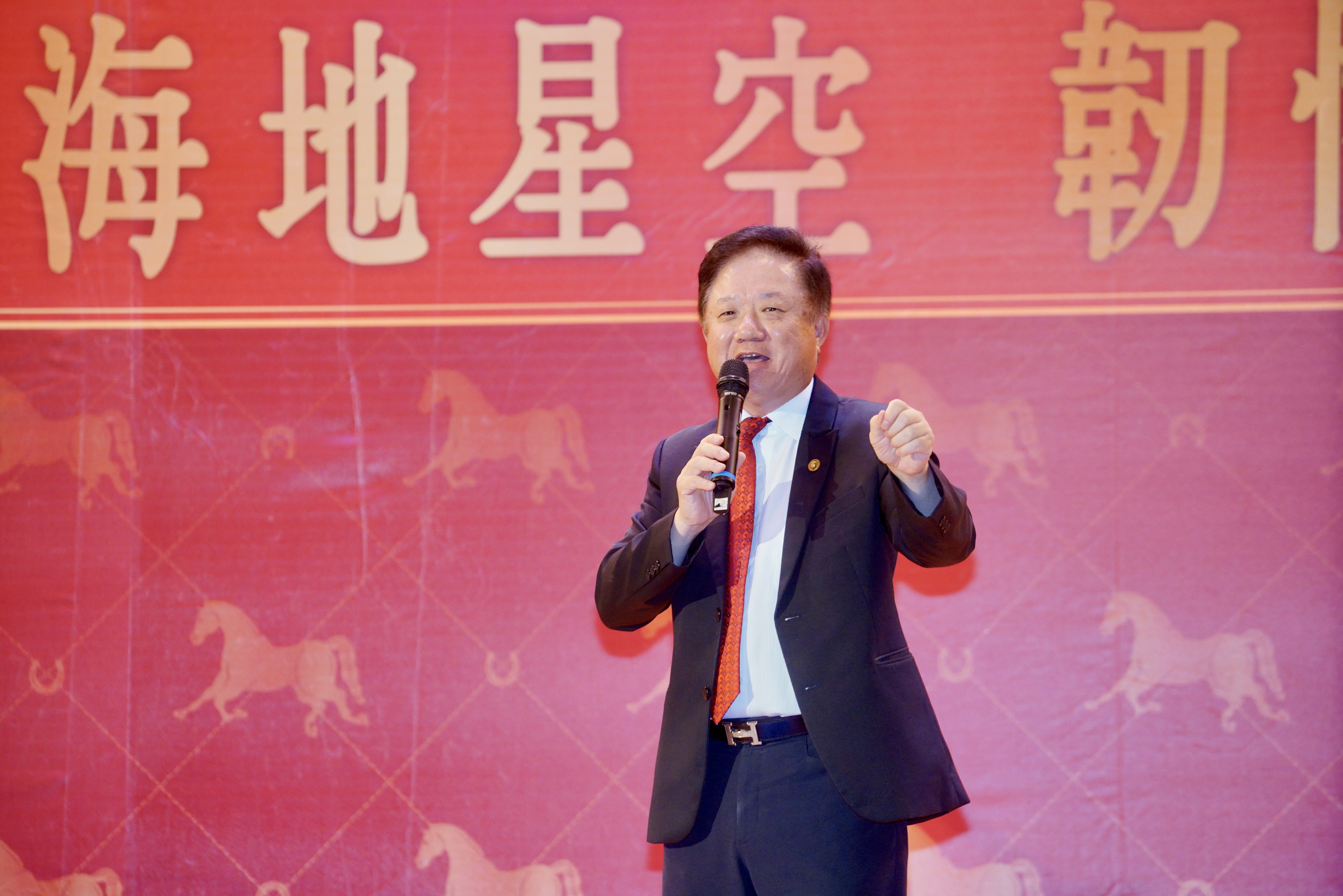 中華電信今晚舉行總公司尾牙，席開96桌。