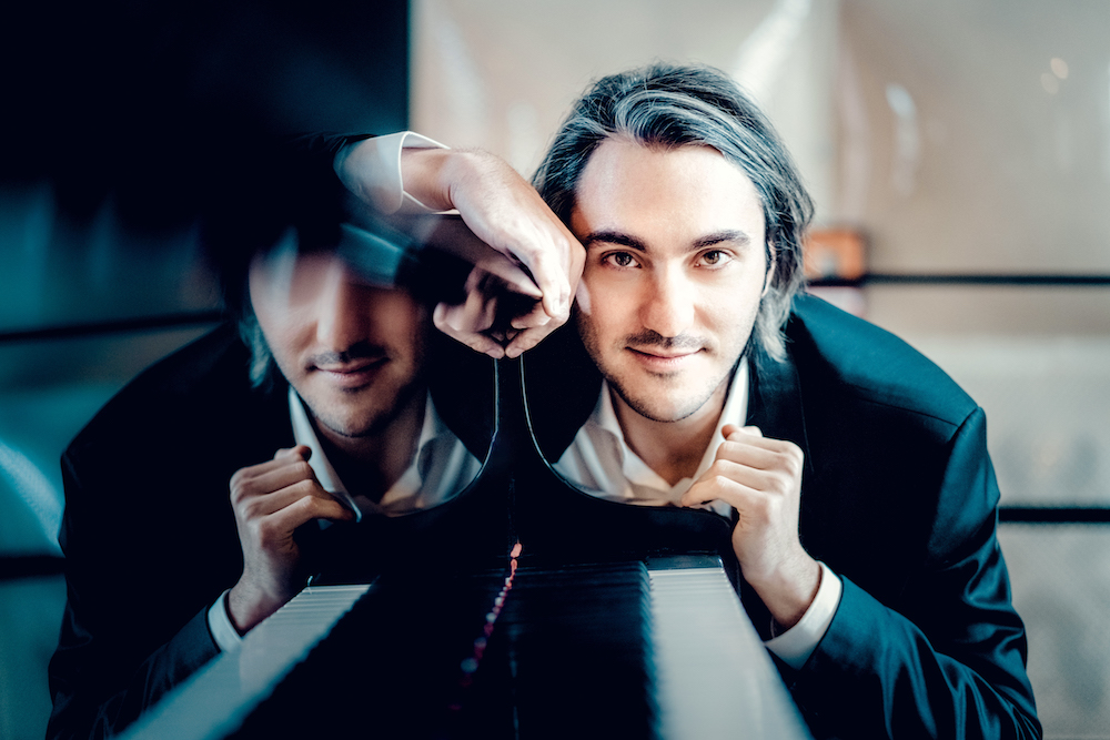 鋼琴家加吉耶夫此次來台將演奏蕭邦、李斯特等音樂家作品。 （鵬博藝術提供）