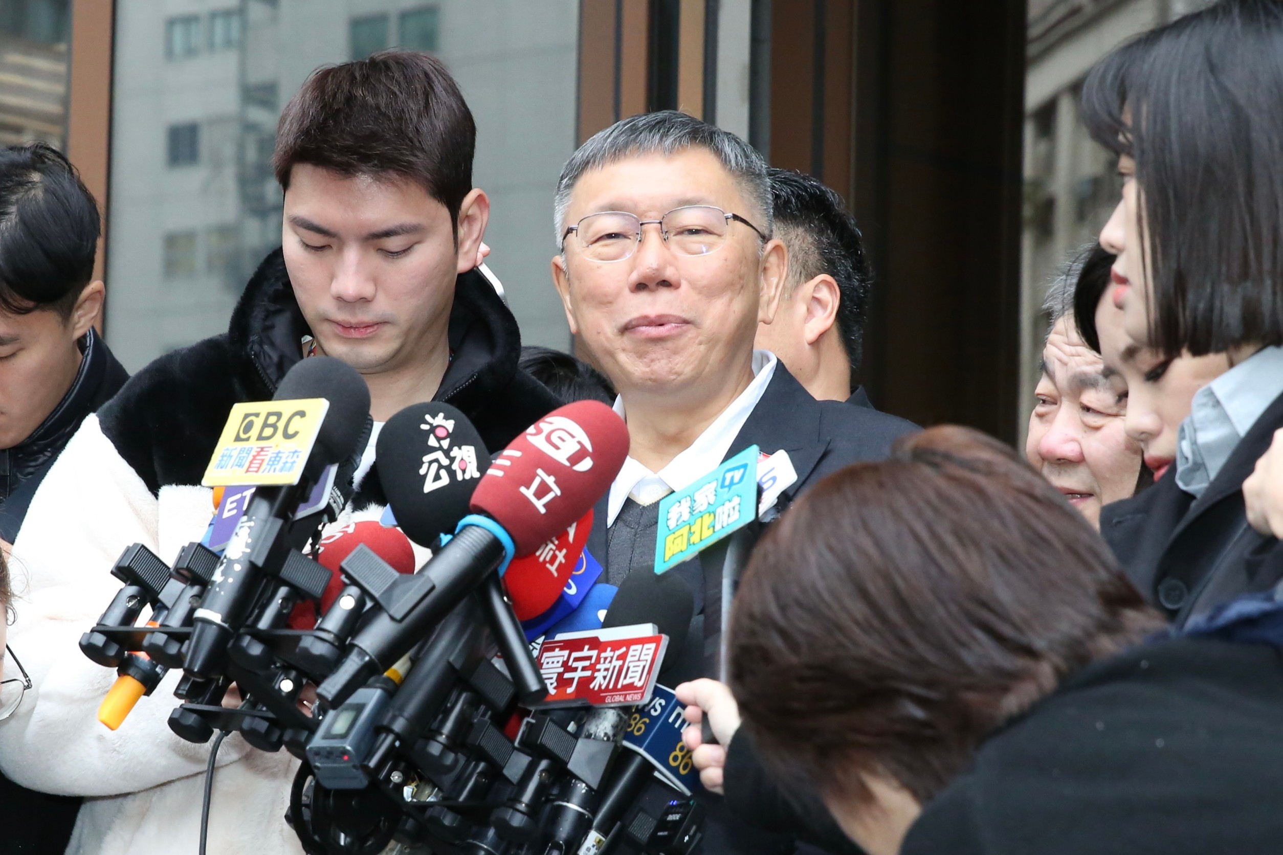 柯文哲聲稱，民進黨與國民黨皆想靠中國贏選戰。（本刊資料照）