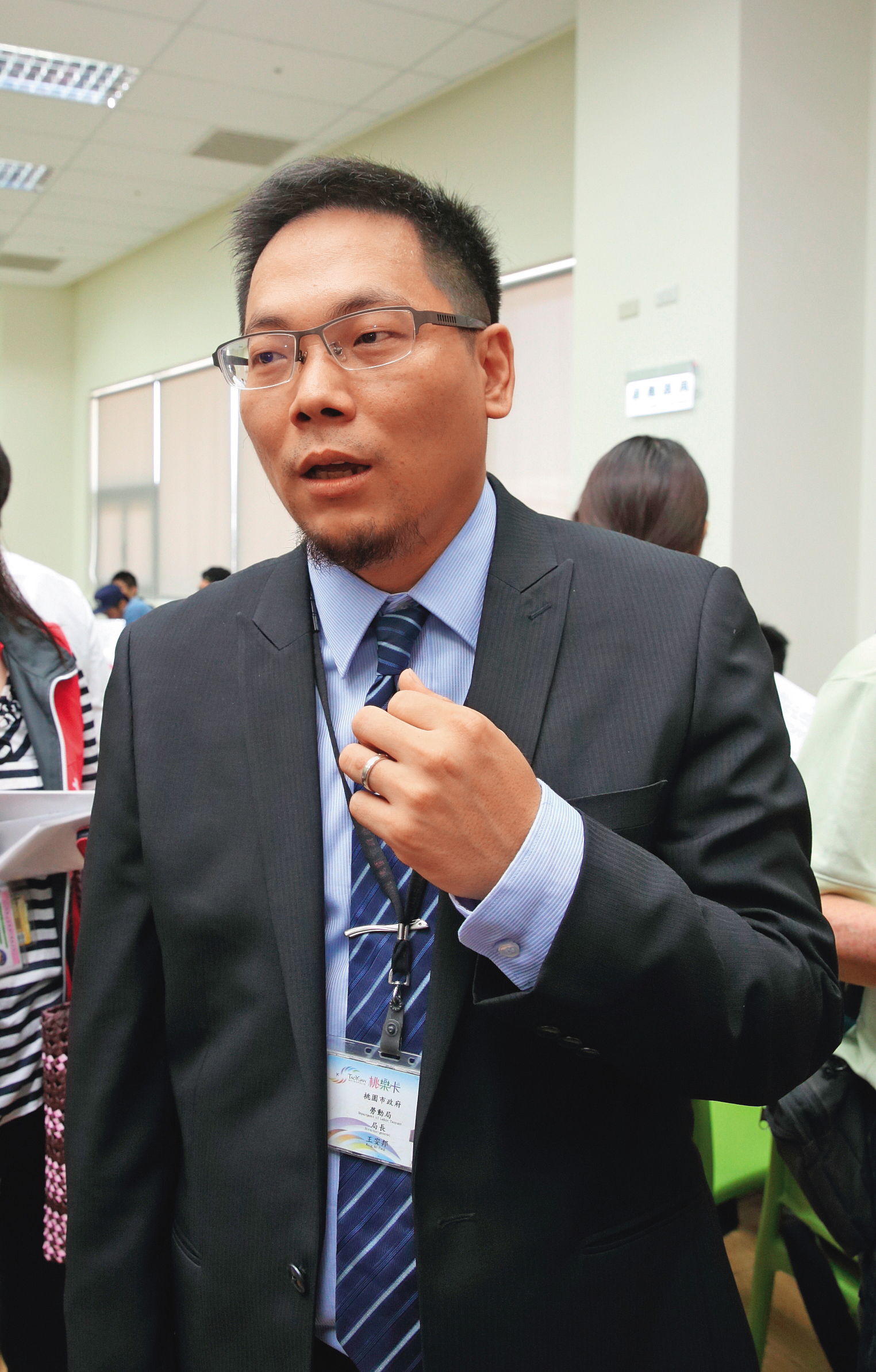 王安邦（圖）接獲陳情，二月找上謝宜容約談管理與採購爭議。