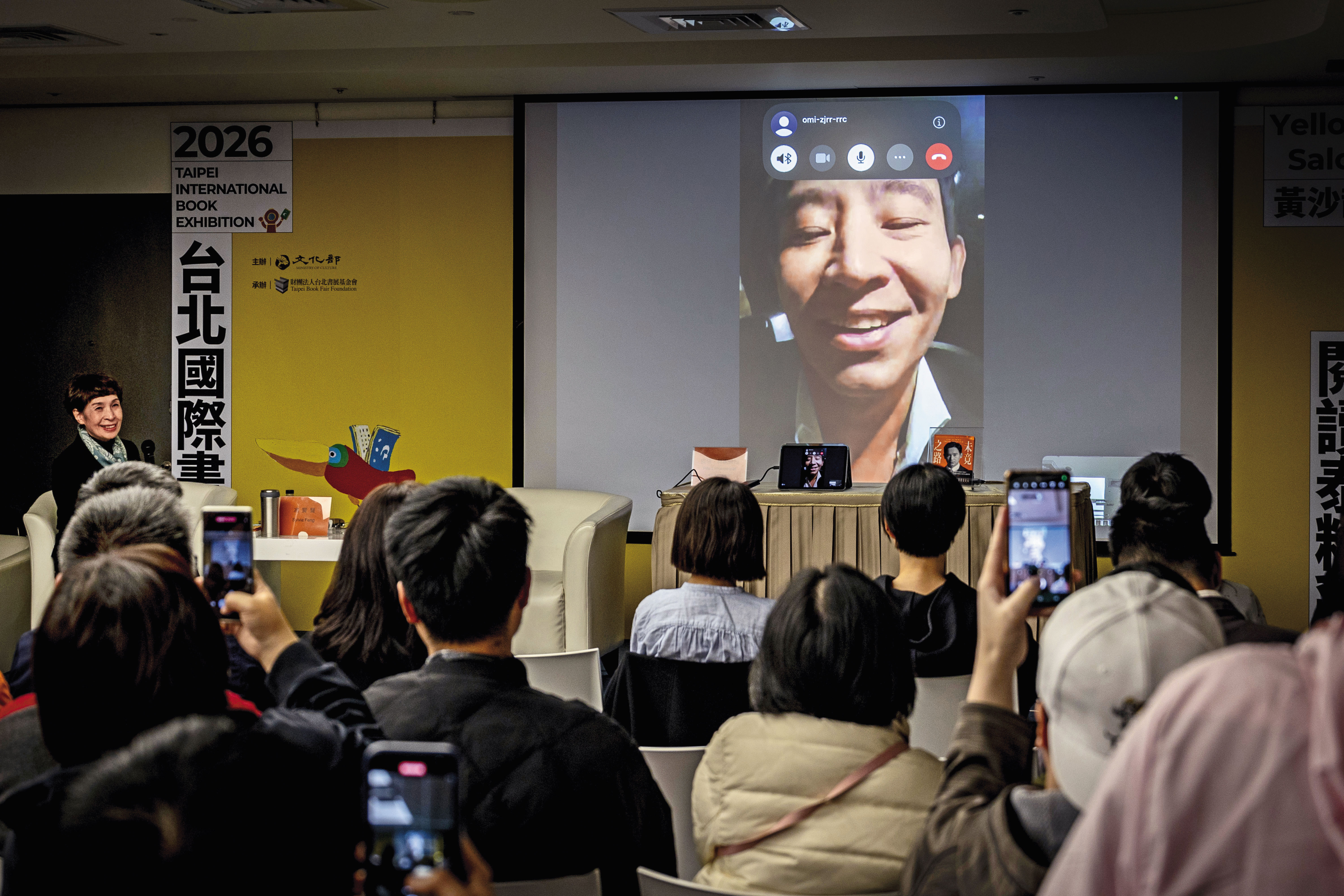 2月8日，皮塔來台灣參加國際書展，宣傳政治回憶錄《未竟之路》。因為班機延誤，先開視訊跟讀者打招呼。