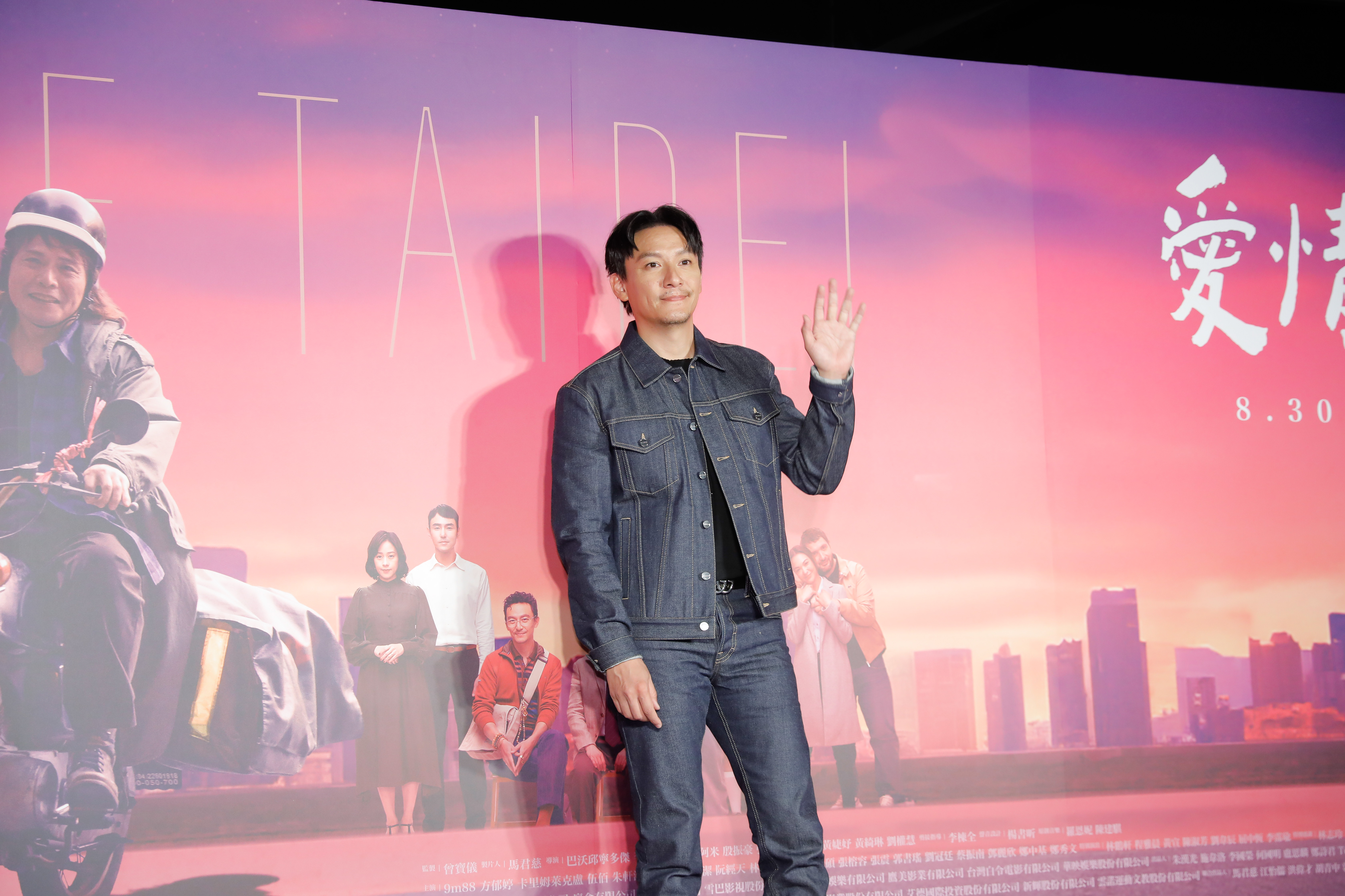 張震自曝喝醉「話會很多、很愛笑」，與他平常酷酷的形象反差很大。