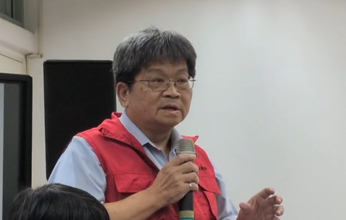 台中市農業局副局長蔡勇勝證實，遭塗改的三聯單是「送樣」單子，亦即甲聯，已向雲林化製場調閱中。