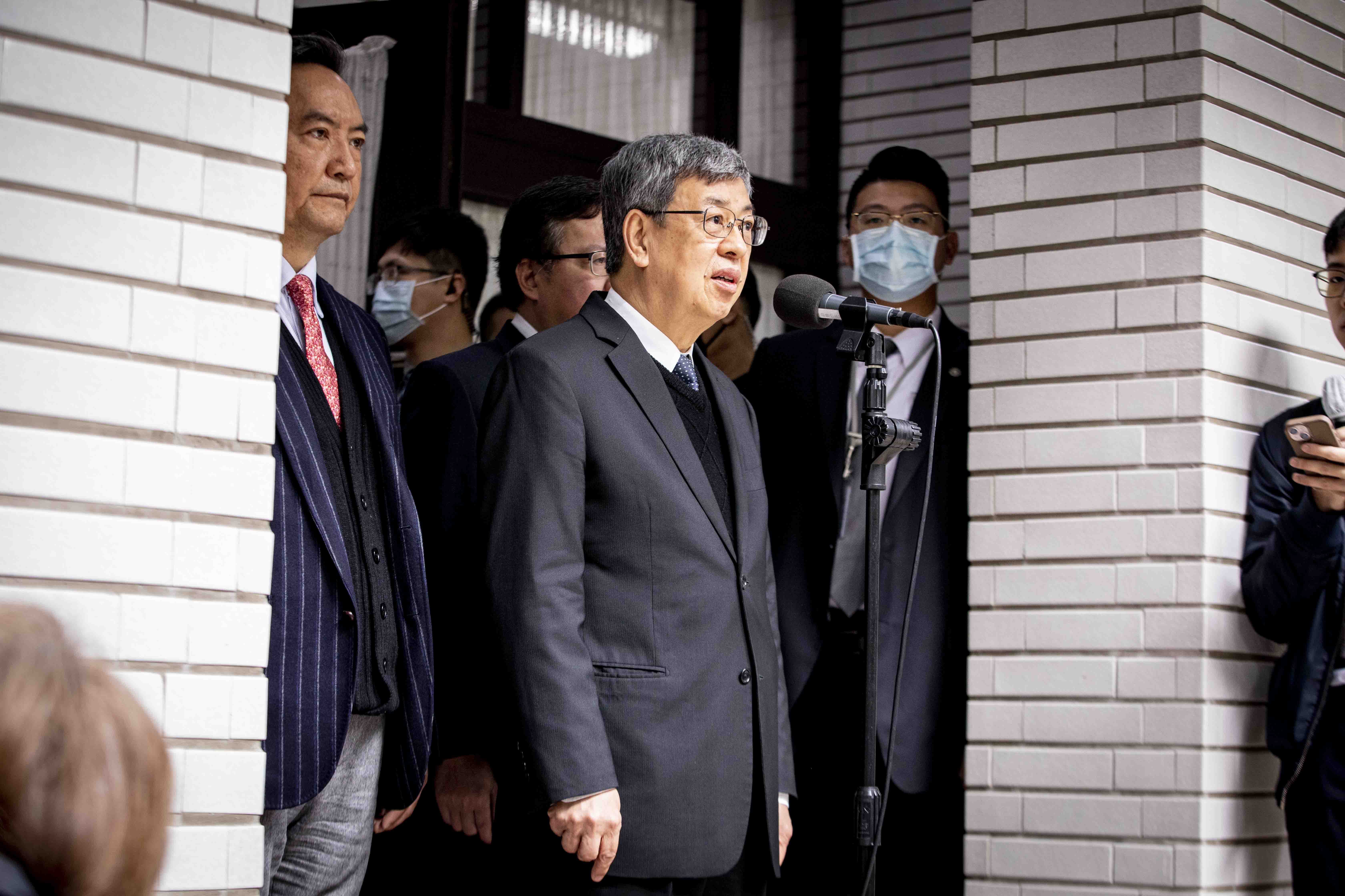 陳建仁今重申能源政策未變，也直指柯侯拋出的能源主張不符合台灣人的期待。（本刊資料照）