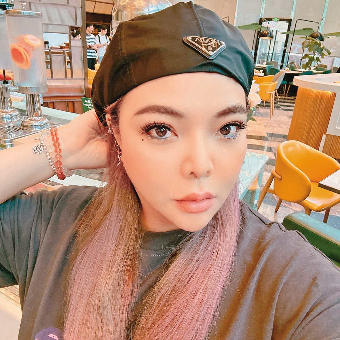 小甜甜離婚又分手後，日前宣布前往大陸暫停台灣演藝事業。（翻攝自小甜甜IG）