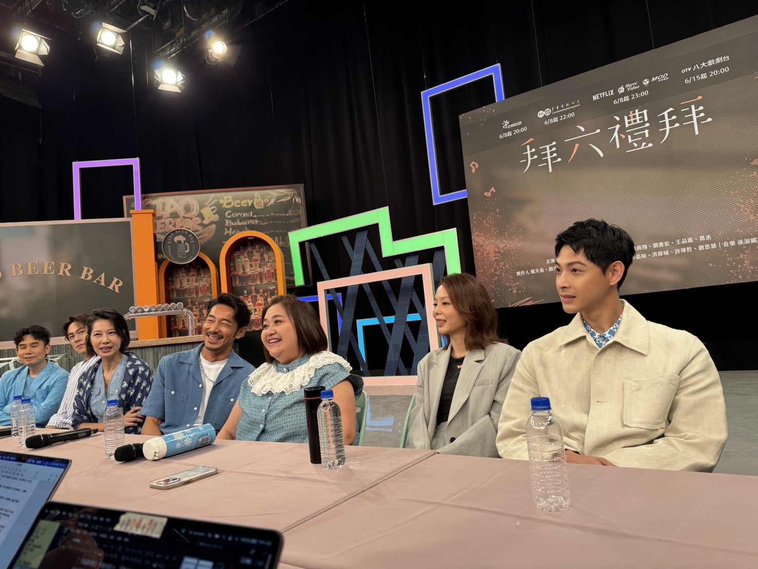 鍾欣凌今和丁寧、孫淑媚、李李仁、王品澔、劉書宏等人為華視新戲《拜六禮拜》上檔造勢。