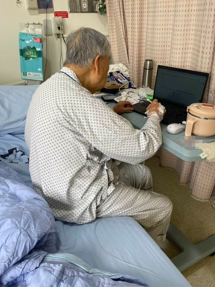 李富城因尿道發炎19日住院檢查,今日發文報平安。(翻攝自李富城臉書)