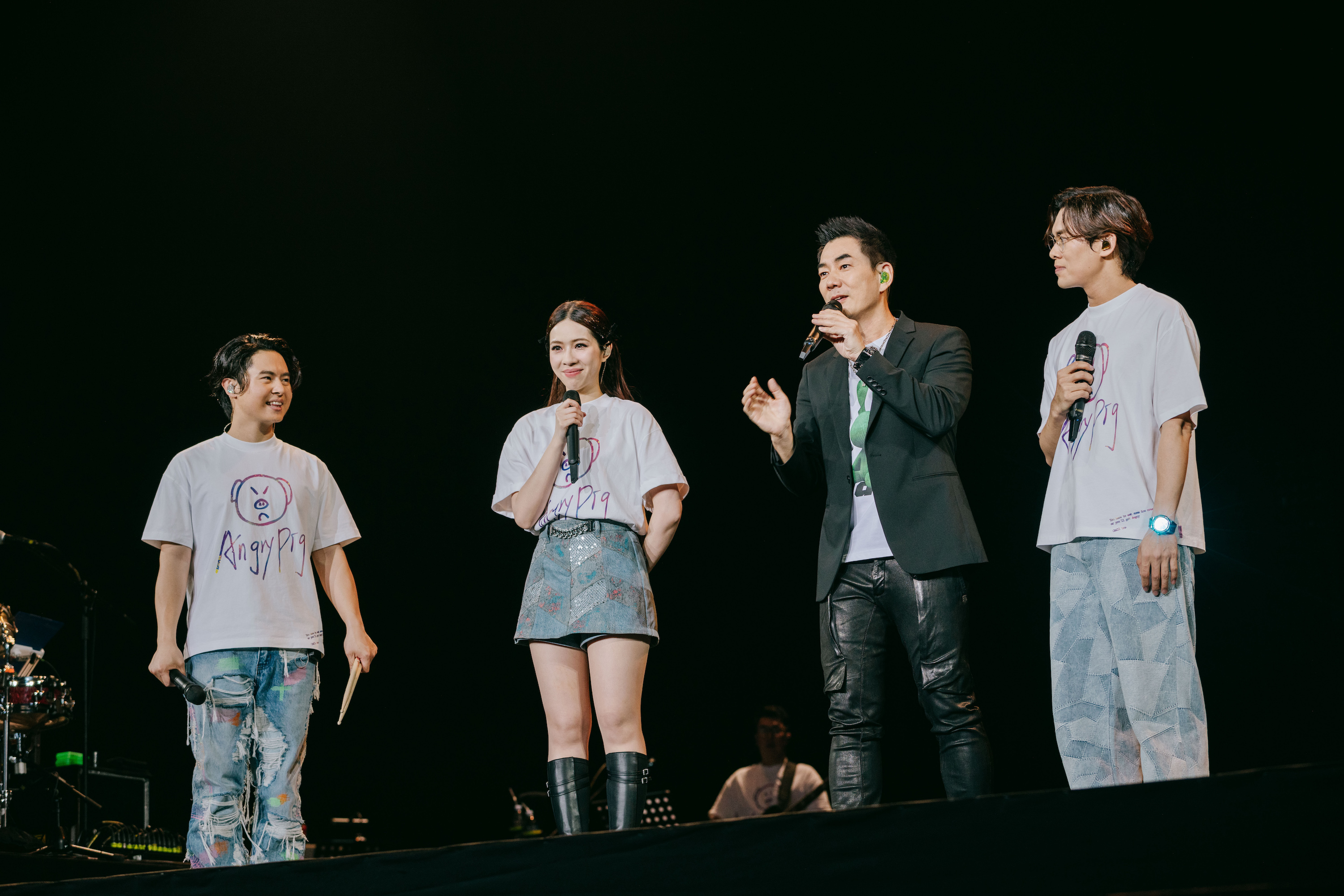 告五人西安場演唱會迎來超大咖嘉賓任賢齊。（相信音樂提供）