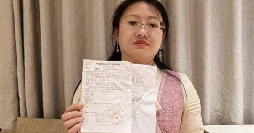 北京胡姓女子報警舉發男友重婚，反被警方以流浪人員身份送進精神病院，消息曝光，引發輿論關注。（翻攝自上游新聞）