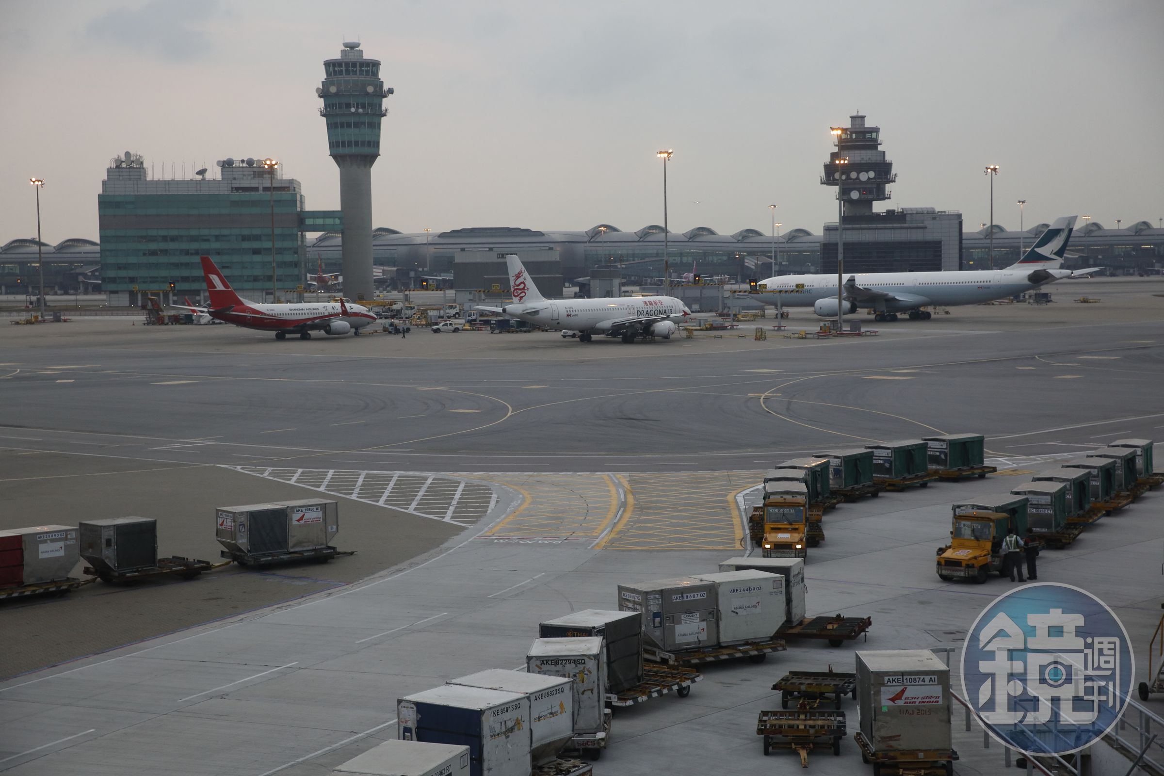 香港機場今驚傳拖曳員工遭飛機輾斃的意外。（示意圖，本刊資料照）