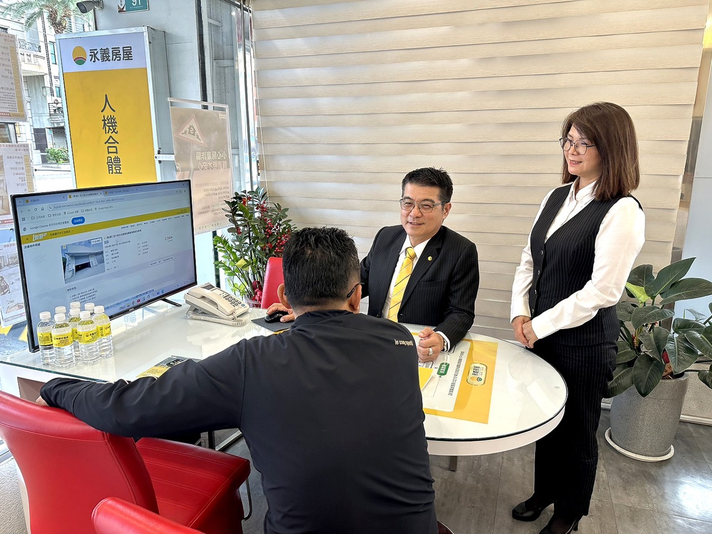 「讓買方住到好房子、賣方賣出符合市場的價格」是永義房屋台南鹽行中正加盟店不變的堅持。(永慶房產集團提供)