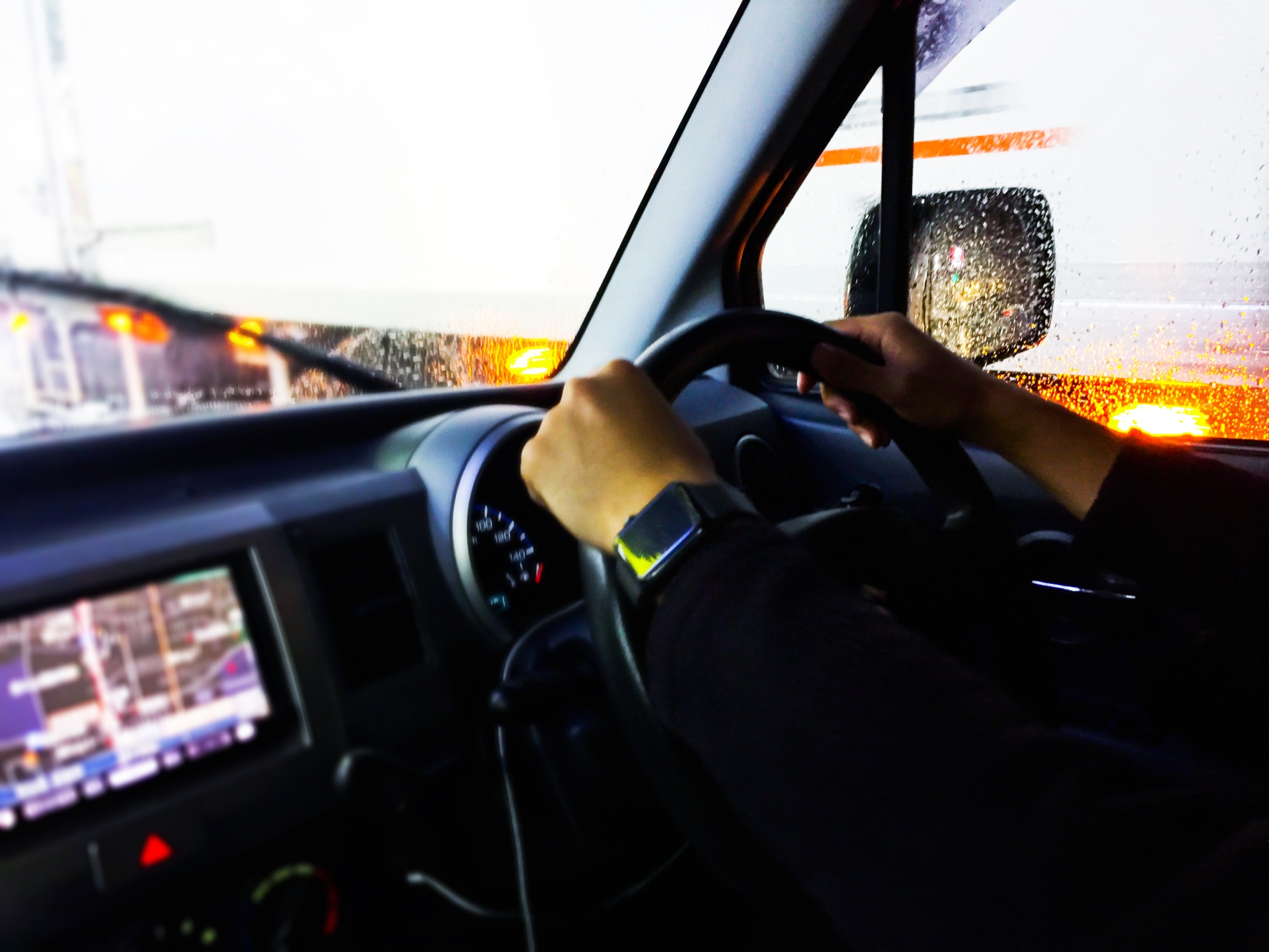 男大生受託載送豬仔，稱「可輕鬆賺2000元，我為什麼不賺？我受利誘是很正常的」，二審遭判有罪。（示意圖，photoAC）