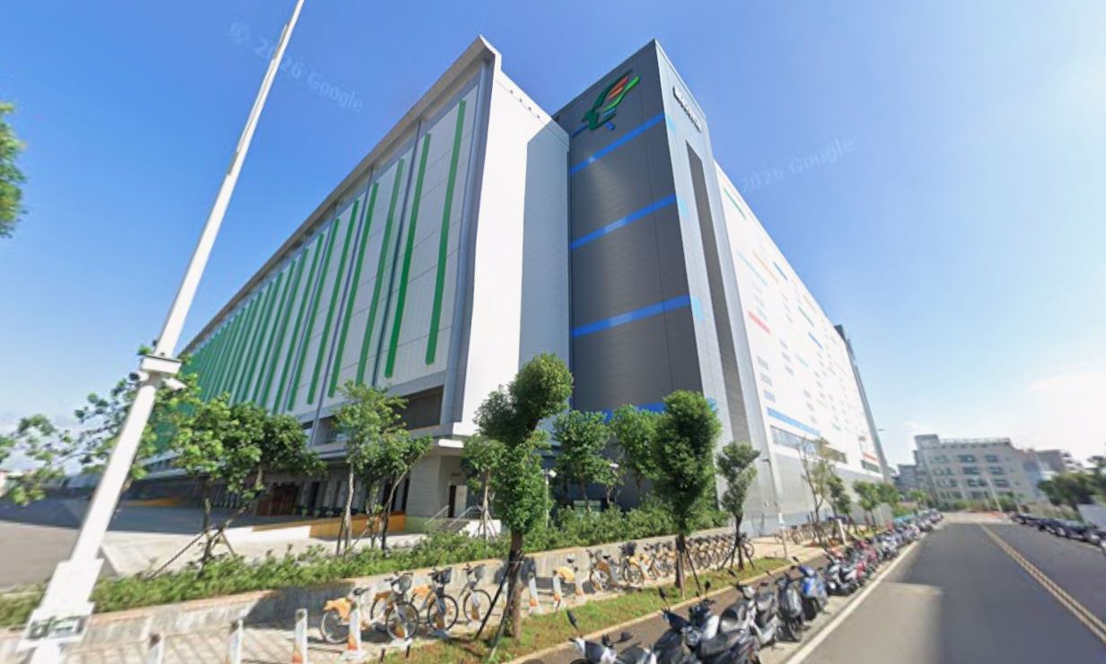 中華郵政斥資200億元打造A7智慧物流園區,但4月試營運至今卻爆發郵件延誤、包裹擠壓等亂象。(翻攝Google Maps)