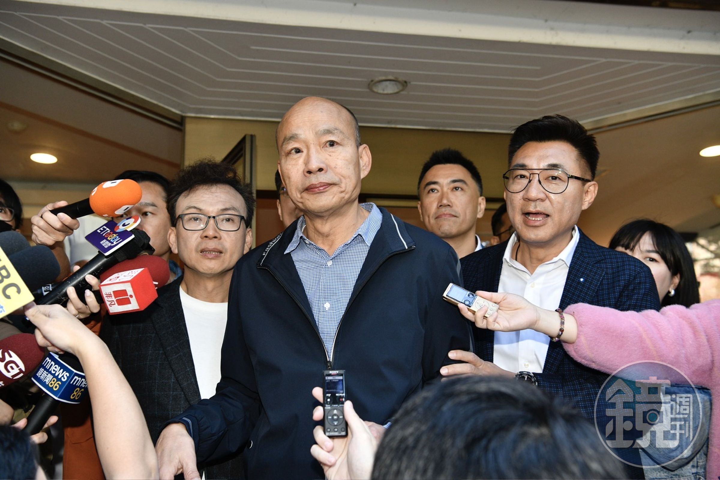 韓國瑜（中）和江啟臣（右）組隊爭立院龍頭，不過如今傳出同黨的傅崐萁也有意願角逐。