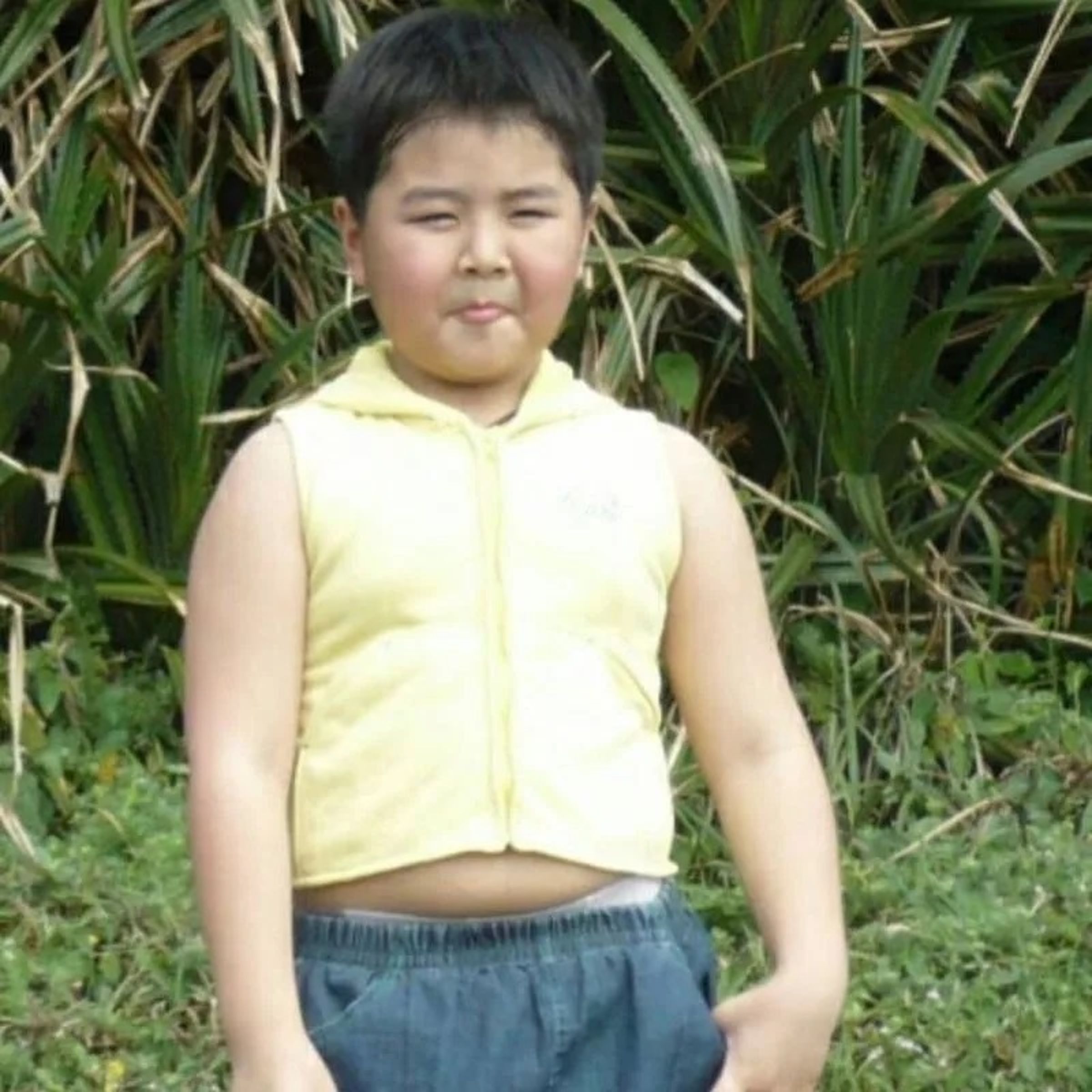 林佳辰小時什麼都愛吃,造就圓滾身材。(翻攝林佳辰IG)