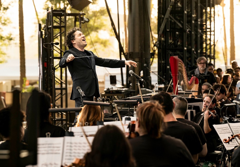 杜達美今年4月帶領洛杉磯愛樂登上Coachella舞台。（牛耳藝術提供）