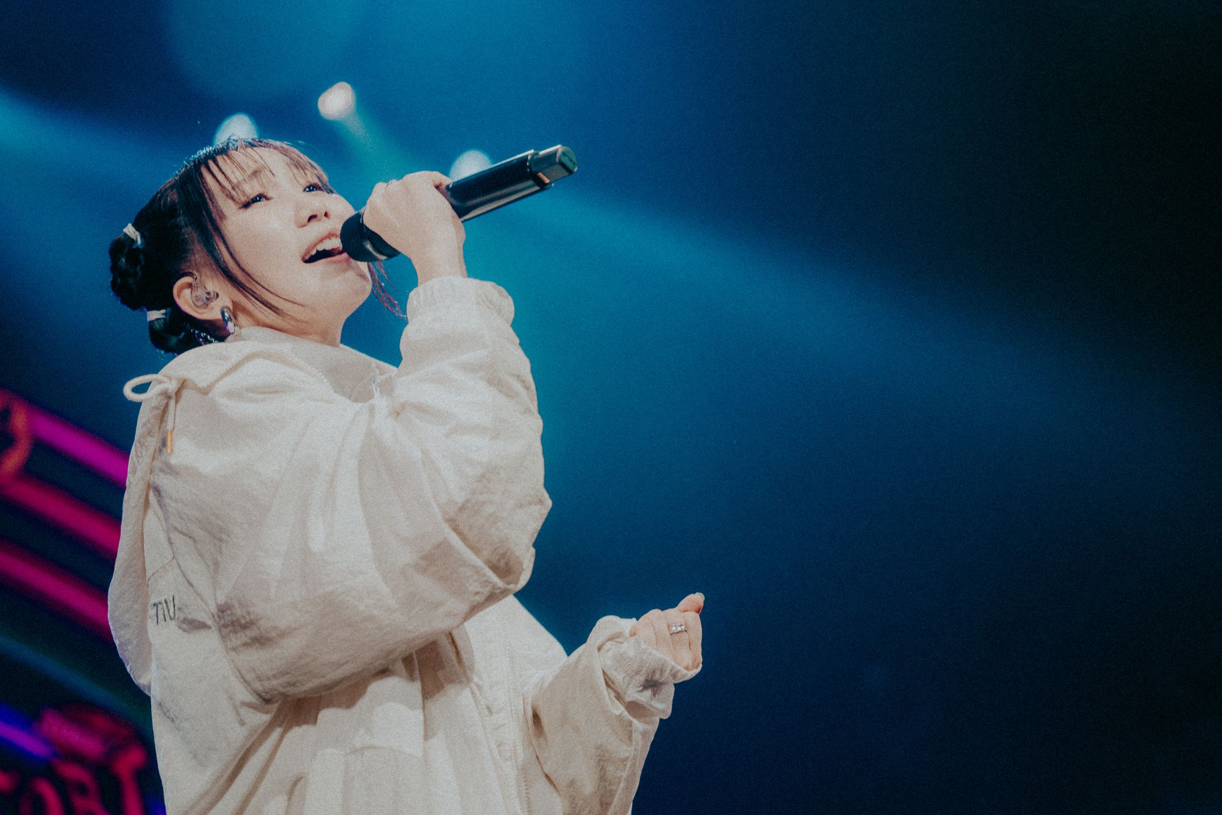 YOASOBI主唱Ikura多次用中文說「我愛你!」(Photo by Kato Shumpei)