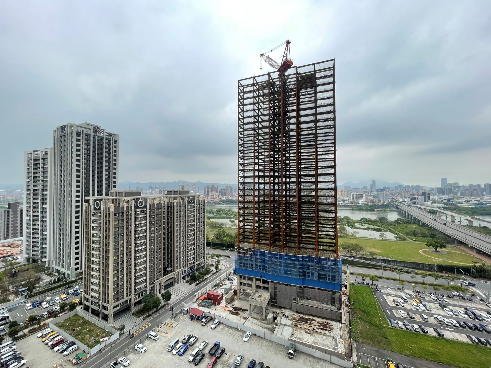 永慶盤點2026上半年預售屋市場,交易量增幅前4名行政區位於雙北市。(房市示意圖)
