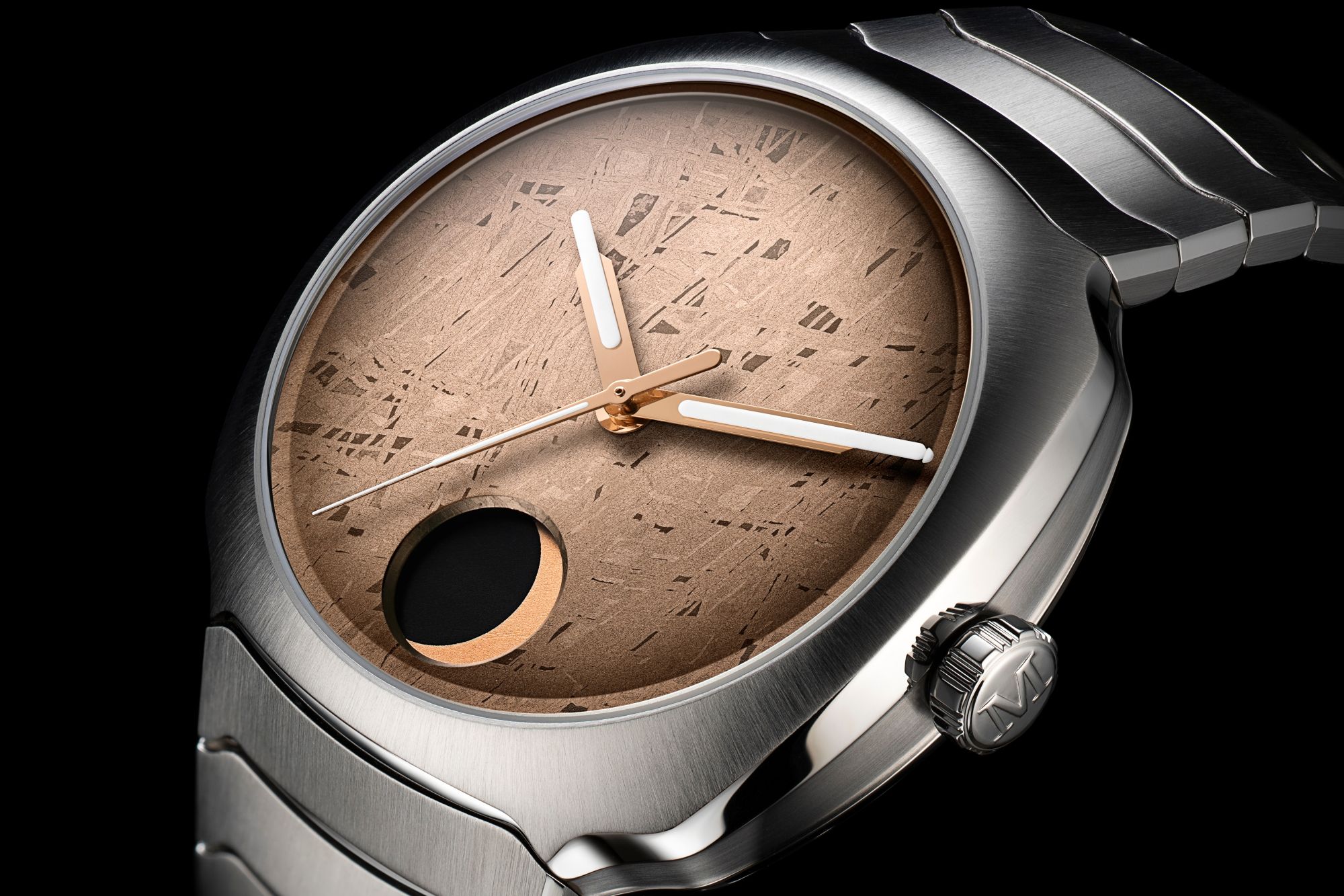 新錶2025/宇宙流浪者的呢喃!亨利慕時疾速者恆動月相隕石概念腕錶