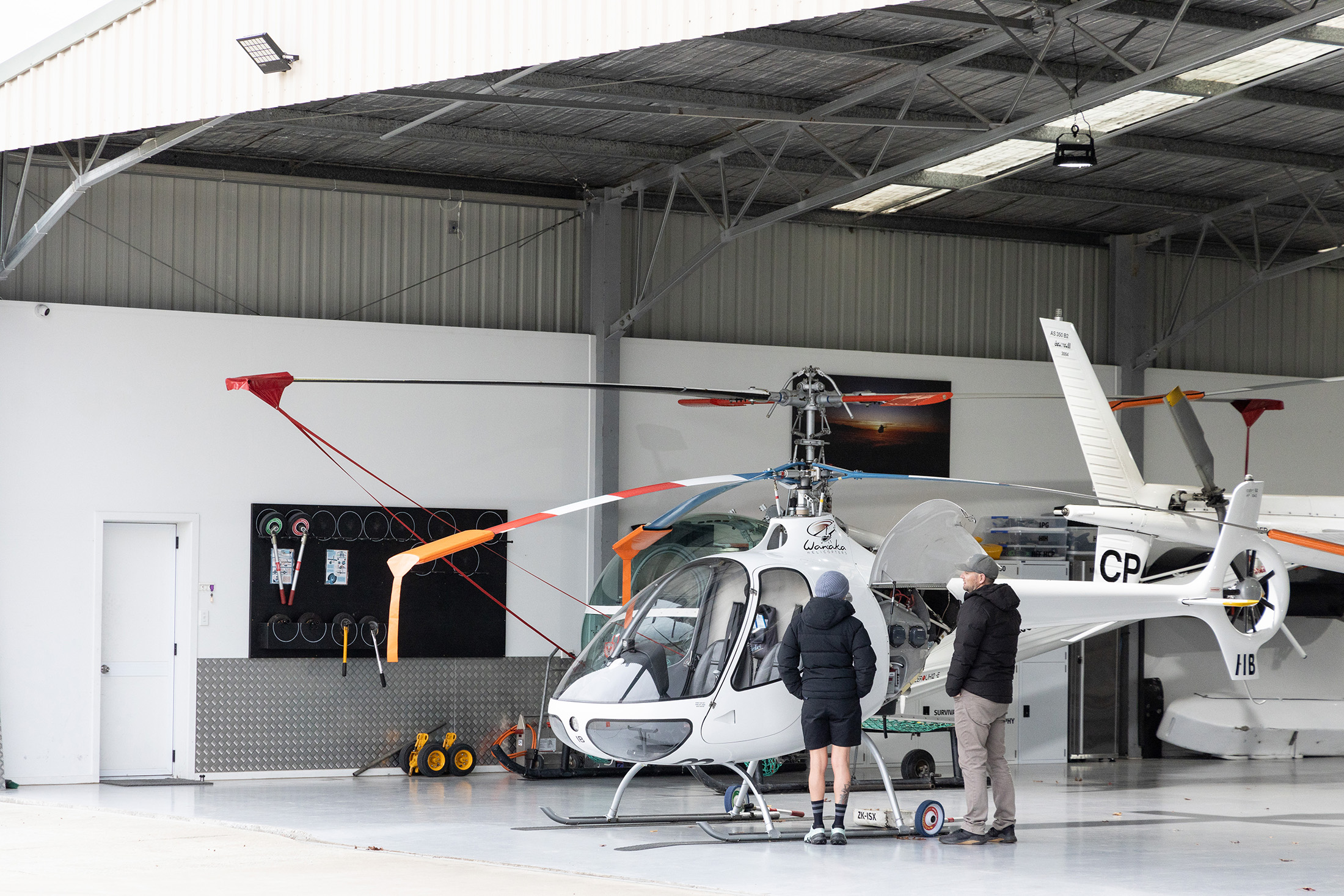 「Wanaka Helicopters」除了提供觀光行程,也可為遊客量身訂做婚禮、野餐或冰河體驗。