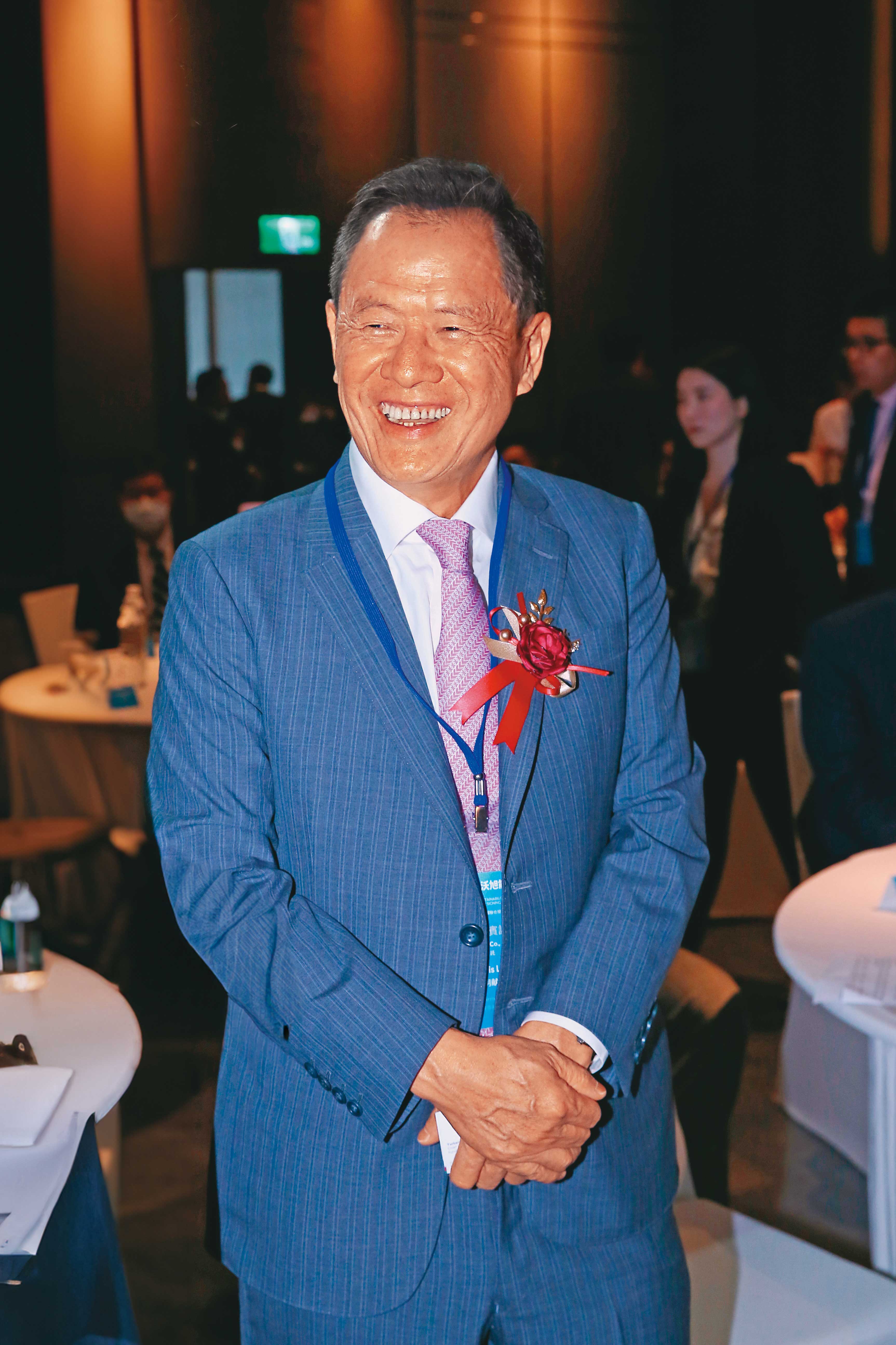 利明献出身金融圈,接掌東元前在中國信託商銀任董座。