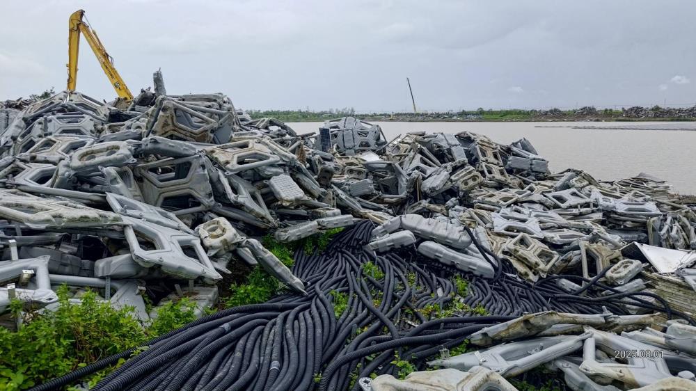 災損光電板處理進度延宕，環境部累計已開罰業者900萬元。（環境部提供）