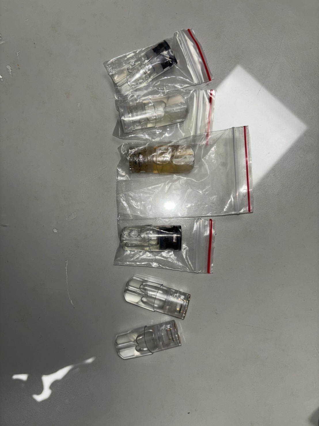 警方起獲的喪屍菸彈毒品。（警方提供）