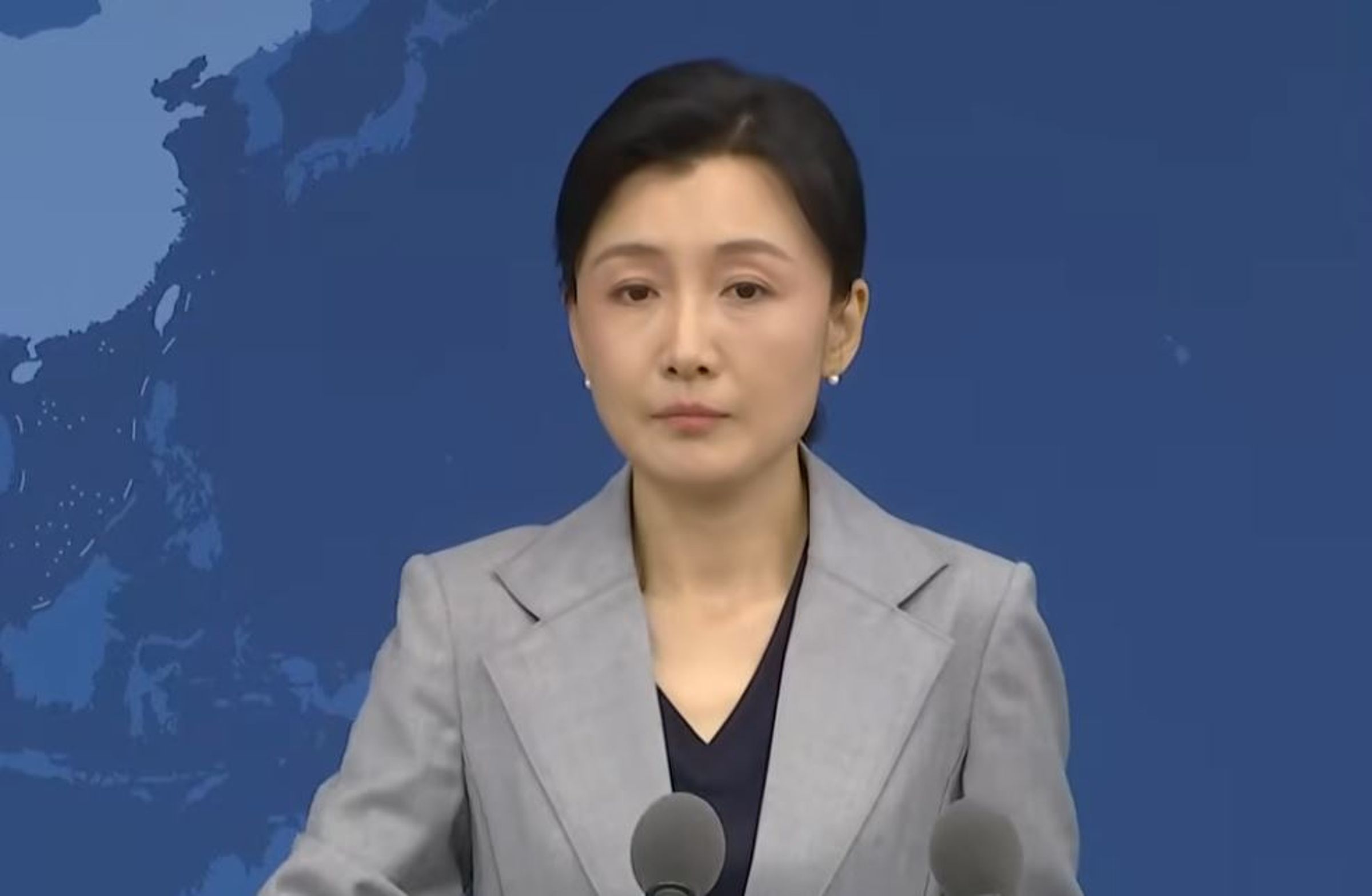 傳出中國鎖定拉攏周子瑜，國台辦喊「我不了解你提到的具體情況」。（翻攝YT）