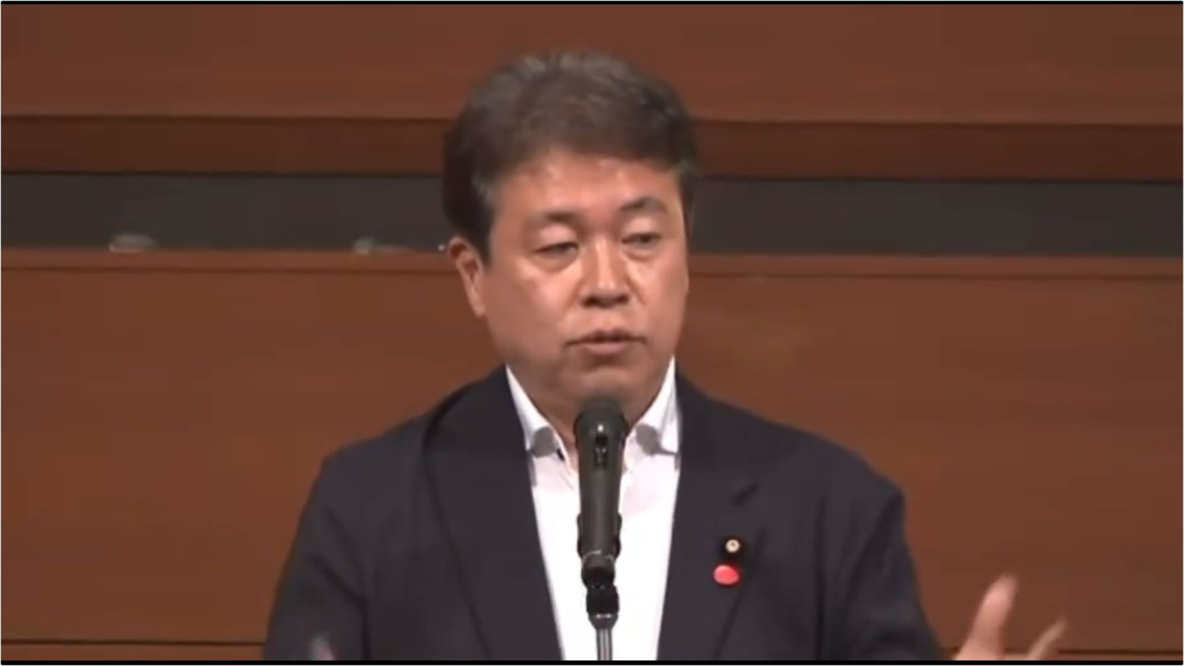 日本參議員稱「其實地震發生在能登是件好事」,緊急收回這段失言言論。(翻攝畫面)