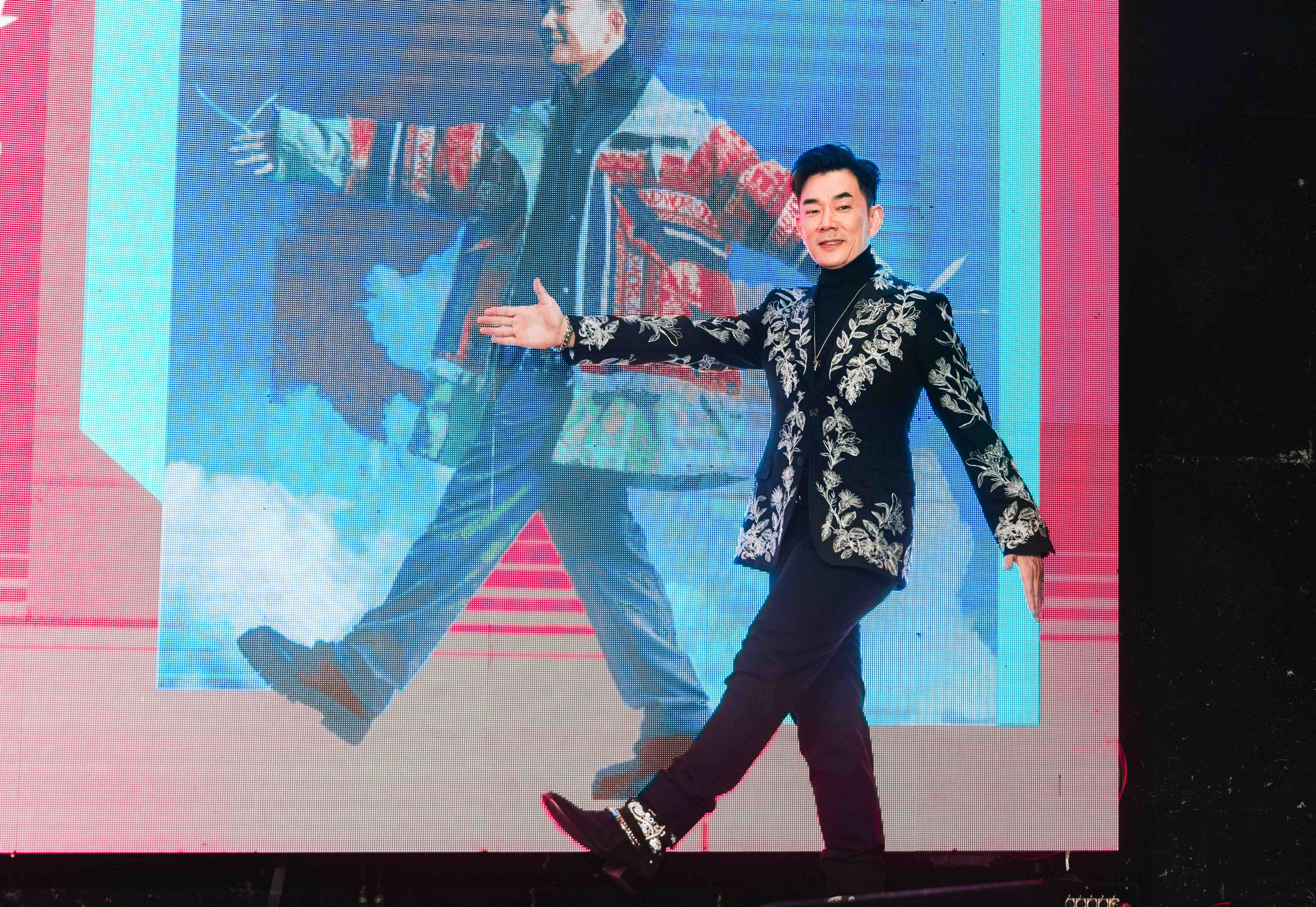 任賢齊曾因過度增重健康亮紅燈，如今身體各項指標都正常了。（KKLIVE提供）