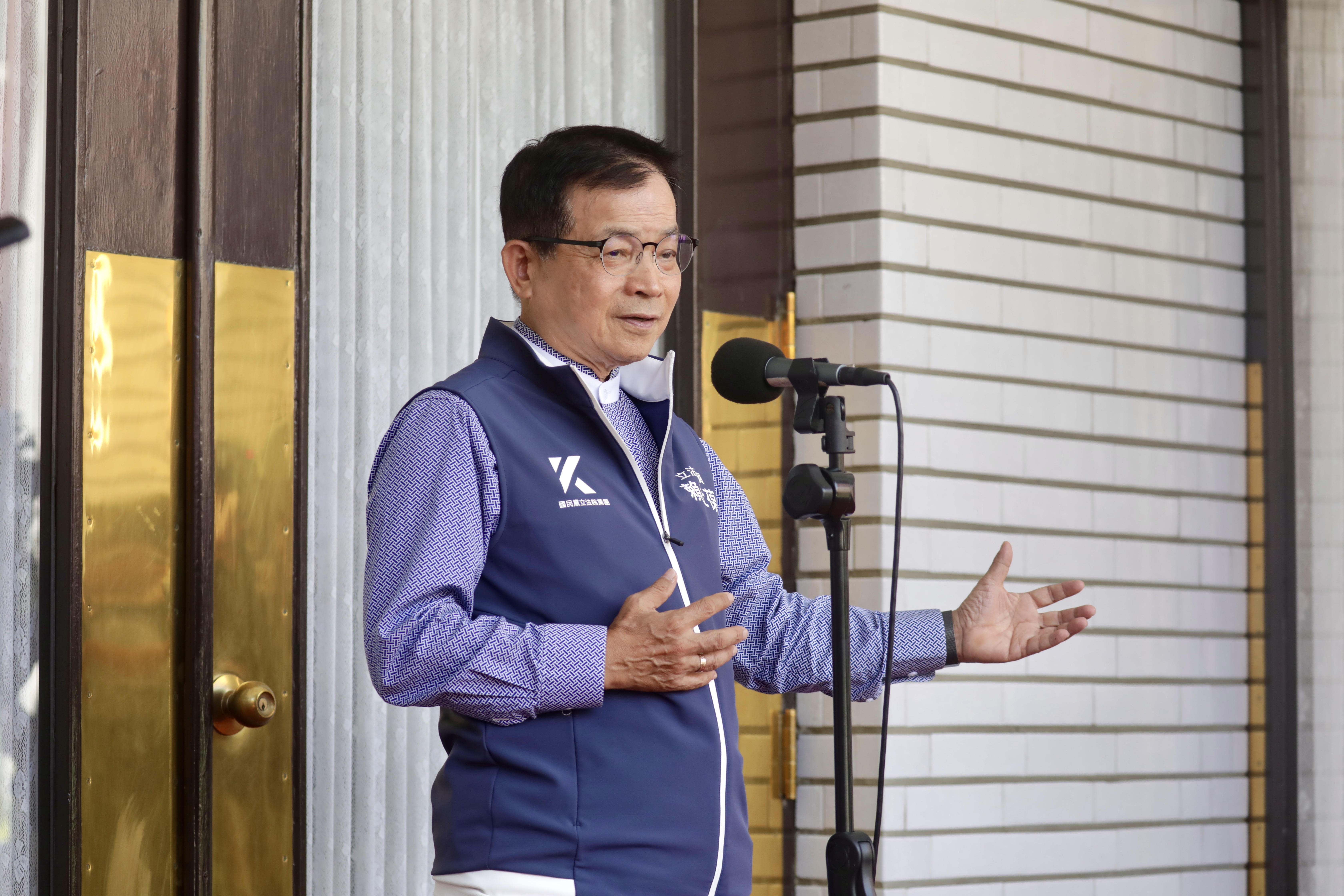 國民黨立委賴士葆今日表示，國民黨黨團已經確定反制行動，全面啟動罷免戰爭。（本刊資料照）