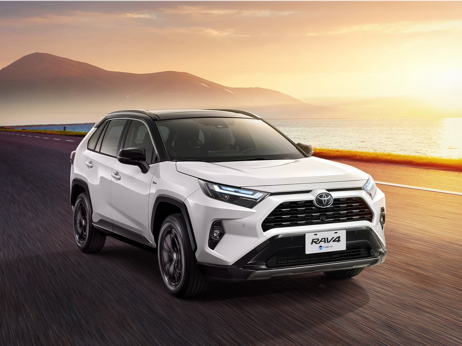 【新車登場】與 SUV 的「居家感」說再見！TOYOTA RAV4 曜黑魅影版挑戰你的期待