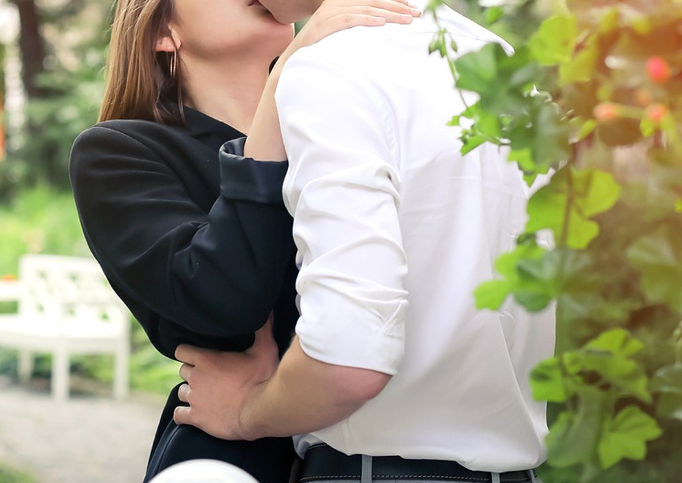 一名銀行數據分析副理與人夫發生婚外情，甚至為了他懷孕墮胎。（示意圖，pixabay）