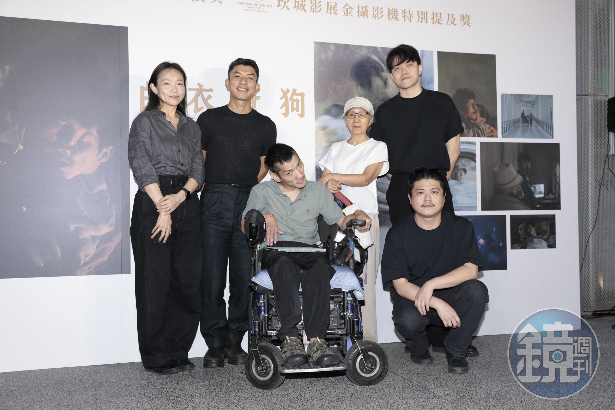 《白衣蒼狗》首映會主創團隊大合照，（左起）導演尹又巧、演員萬洛、郭書瑋、陸弈靜等。