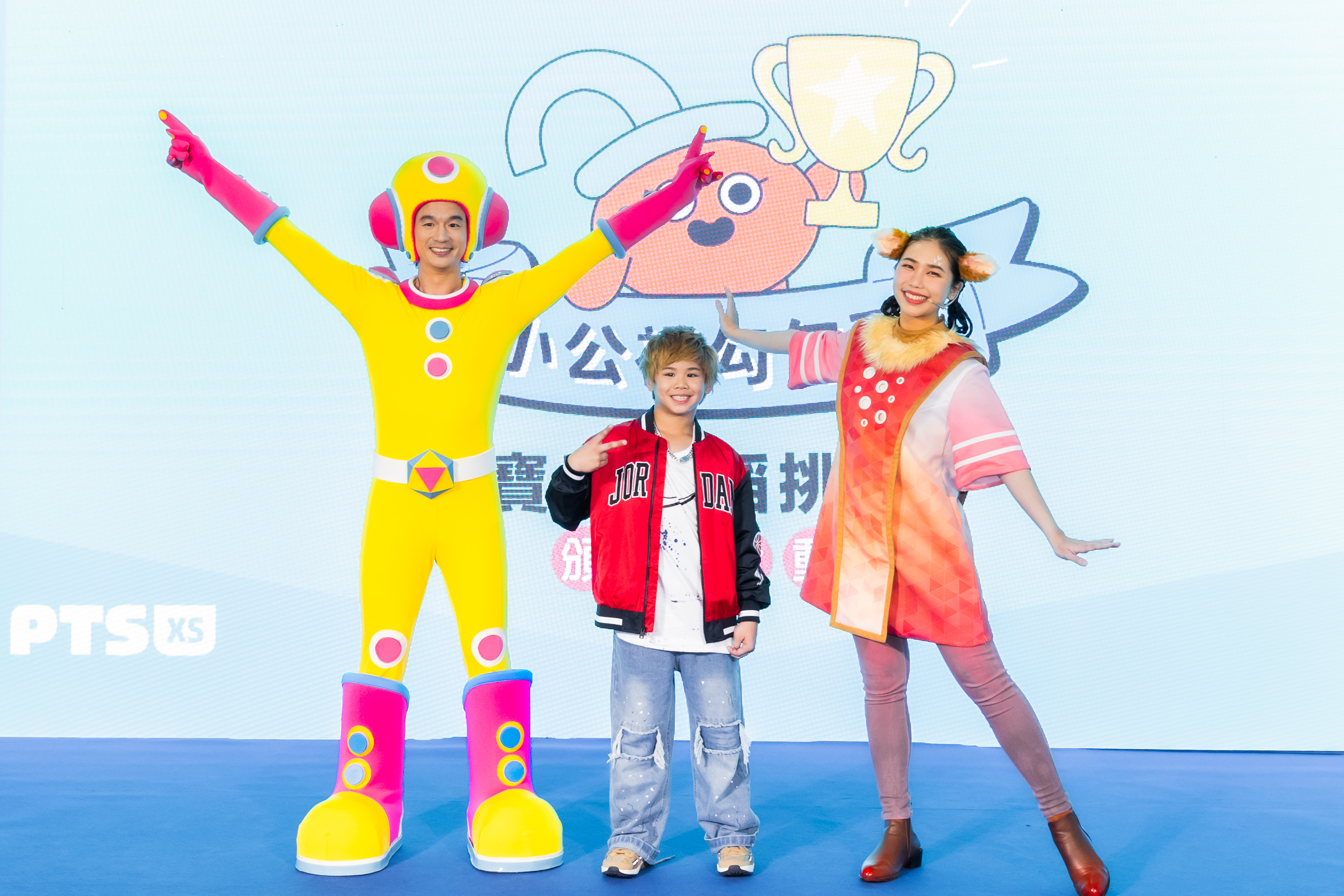 Bboy NANA帶來個人全新單曲《Turn It Up》表演。（小公視提供）