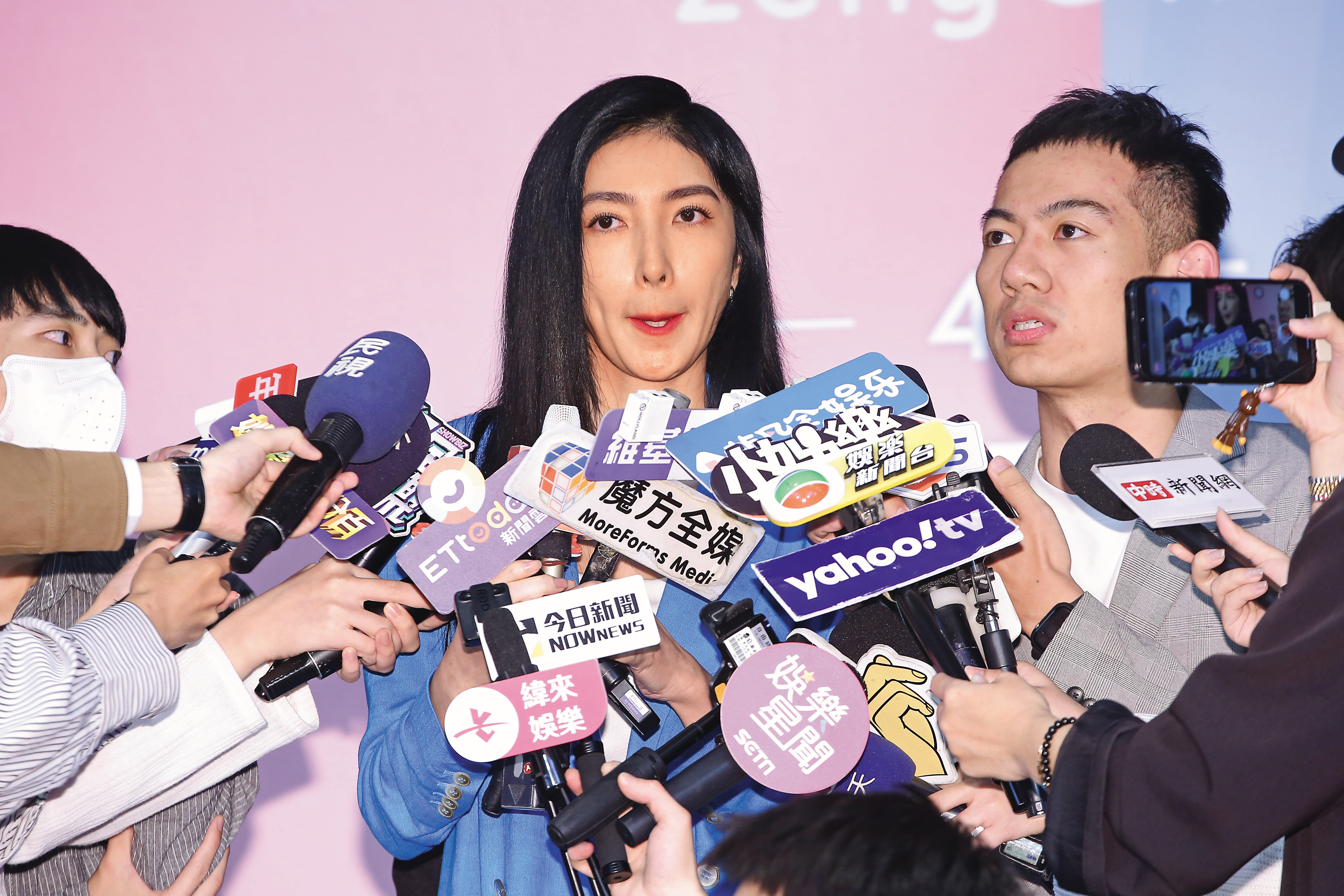 楊謹華為代言品牌Zenyum站台，秀出「人中龍鳳」，小編相信演化論還是有所根據der～