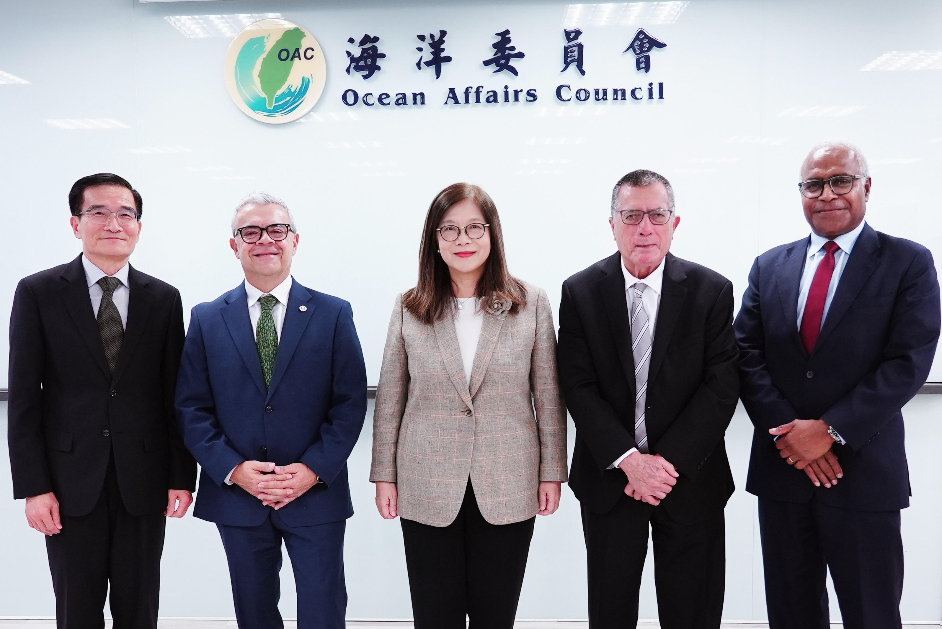 管碧玲接見駐聯合國常任代表訪問團。（海委會提供）