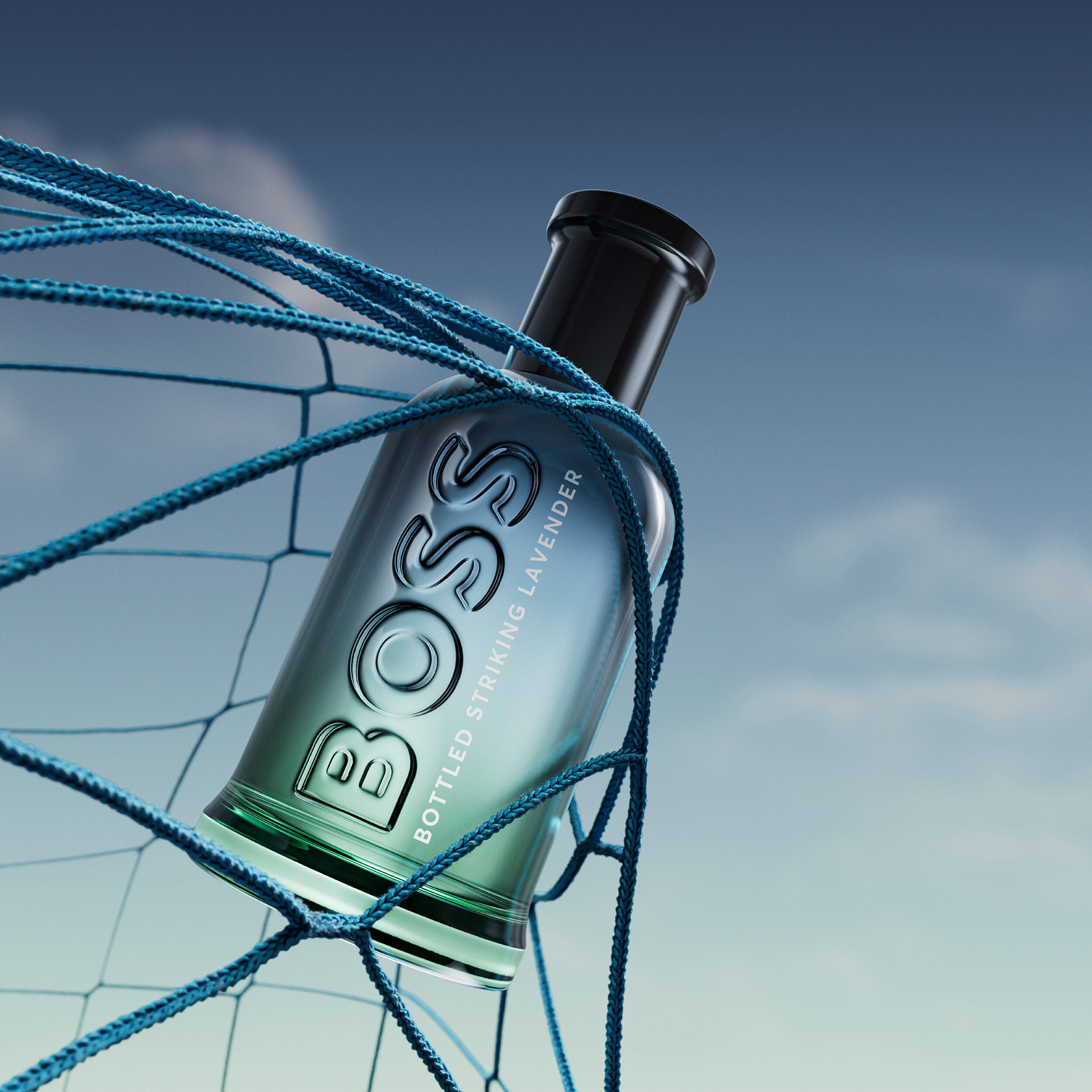 BOSS自信奪目淡香精。50ML/NT$3,200、100ML/NT$4,300(盧亞提供)