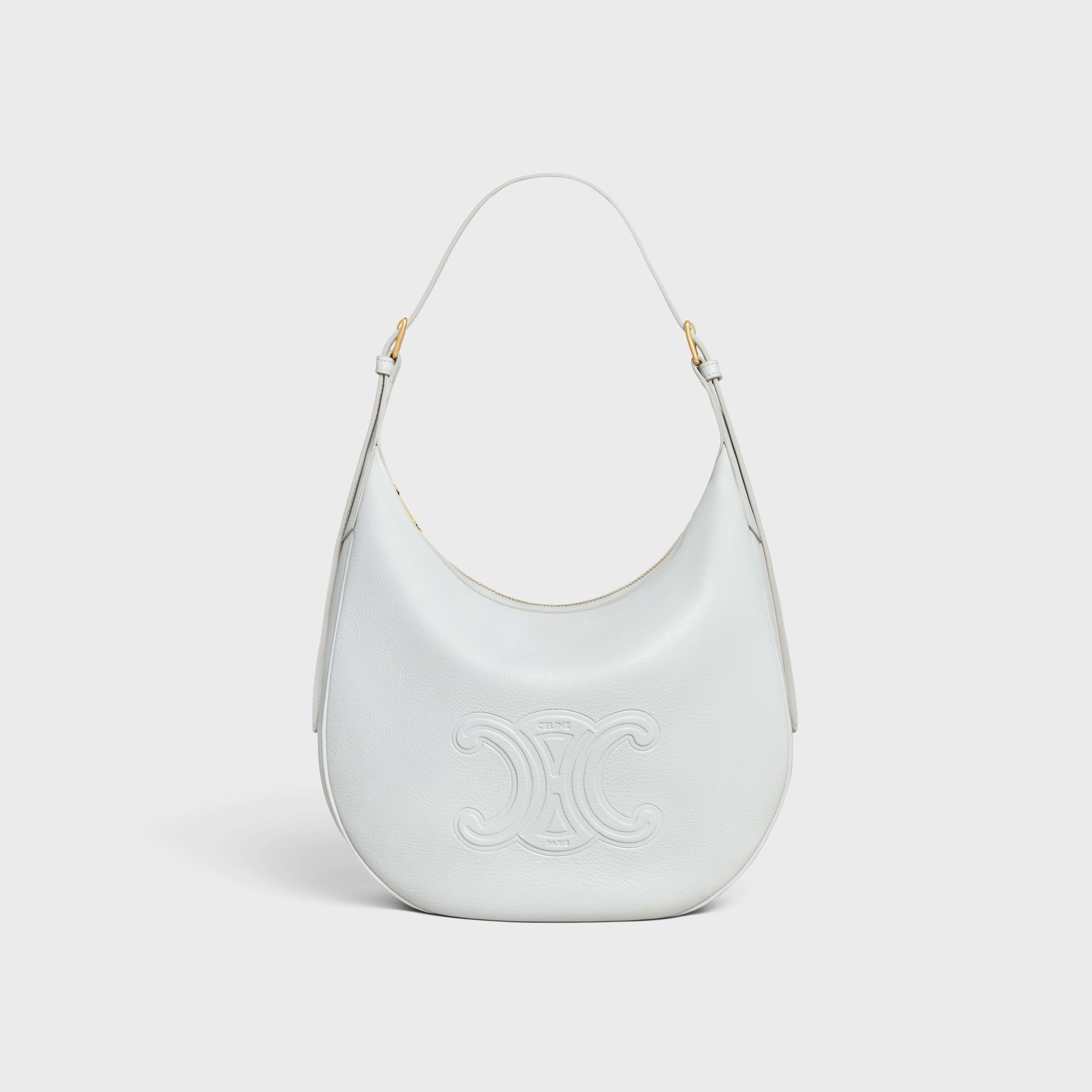 月光白柔軟牛皮革HÉLOÏSE手袋。NT$120,000(CELINE BY HEDI SLIMANE提供)