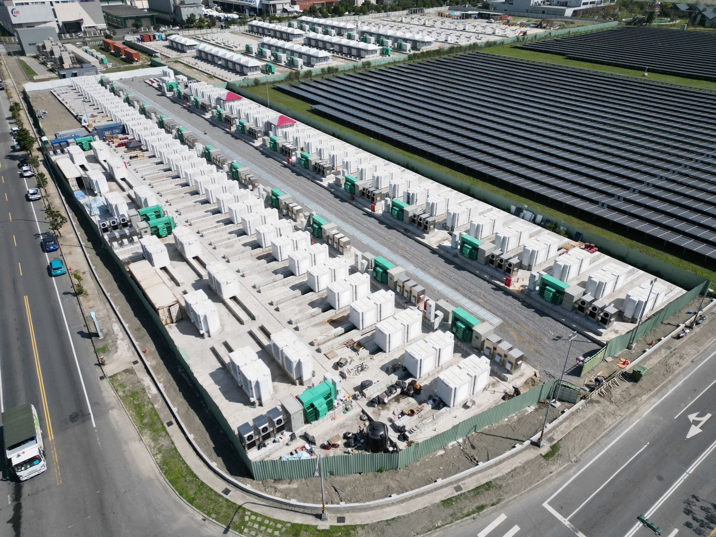 宜蘭縣五結鄉100MW 容量之儲能案場，是全台最大單一儲能案場，具高度指標性意義。（雲豹能源提供）
