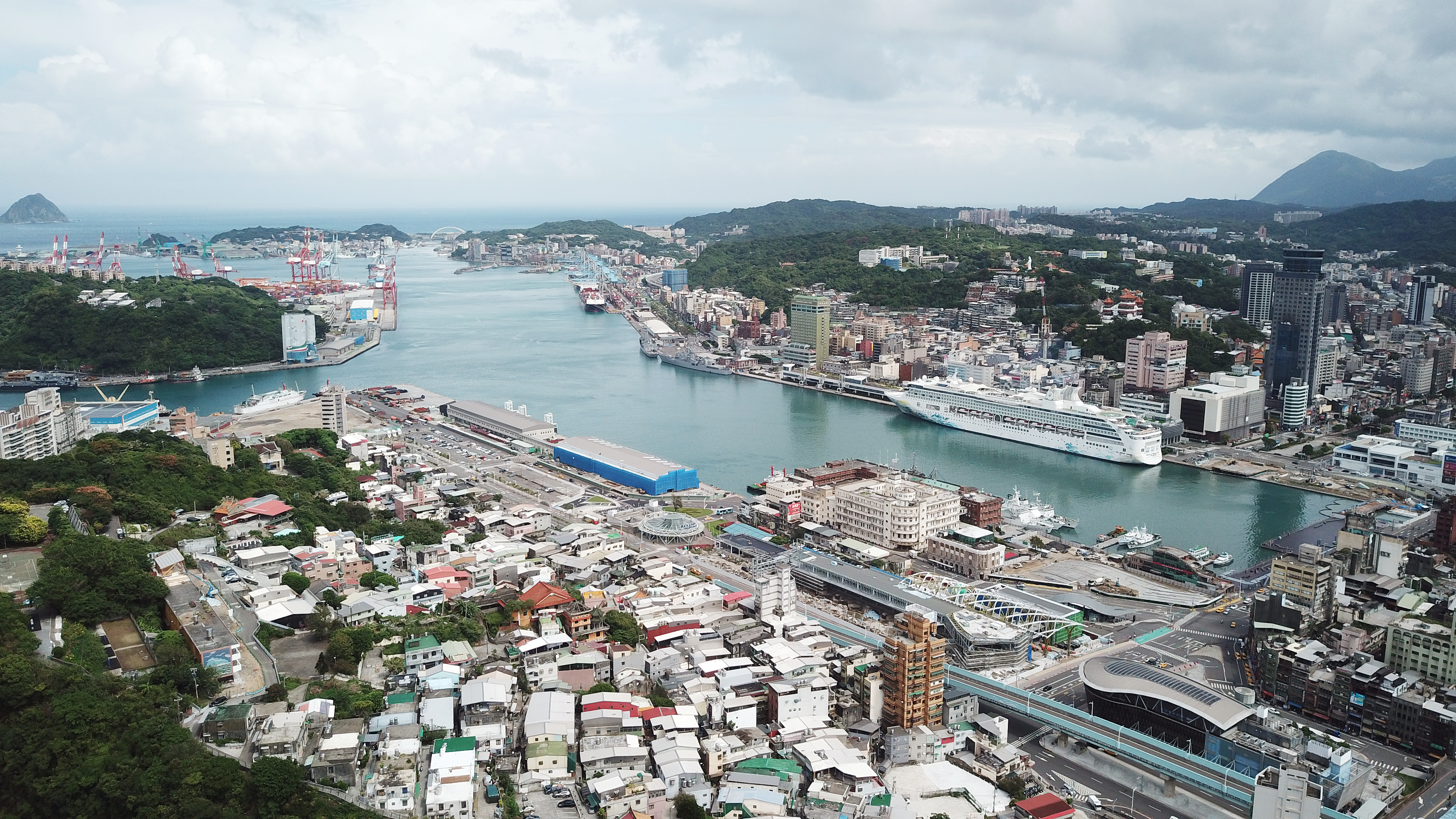 全球暖化問題持續延燒,海平面若持續上升,國內有3縣市的溢淹面積會較為顯著,包含基隆市(圖)。(本刊資料照)