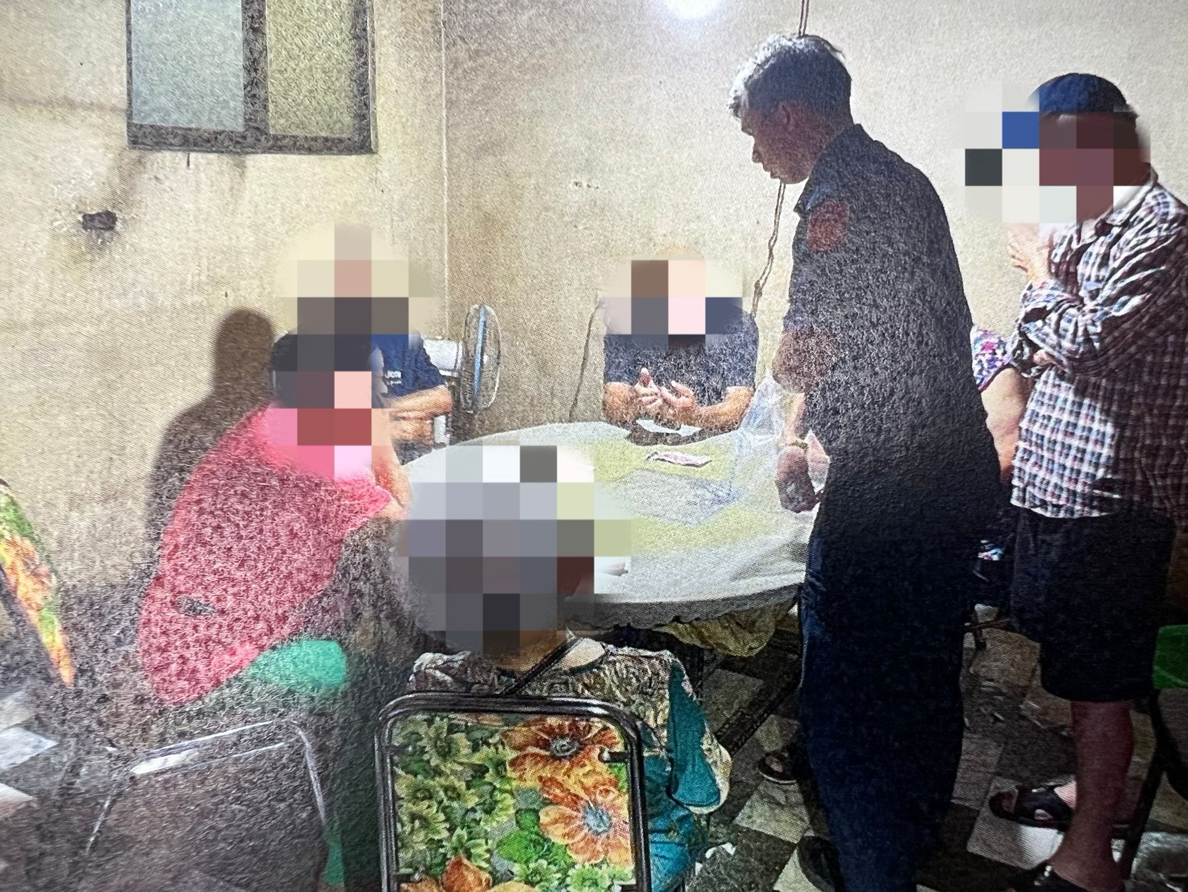 颱風夜警方微服查訪,破獲賭場。(警方提供)