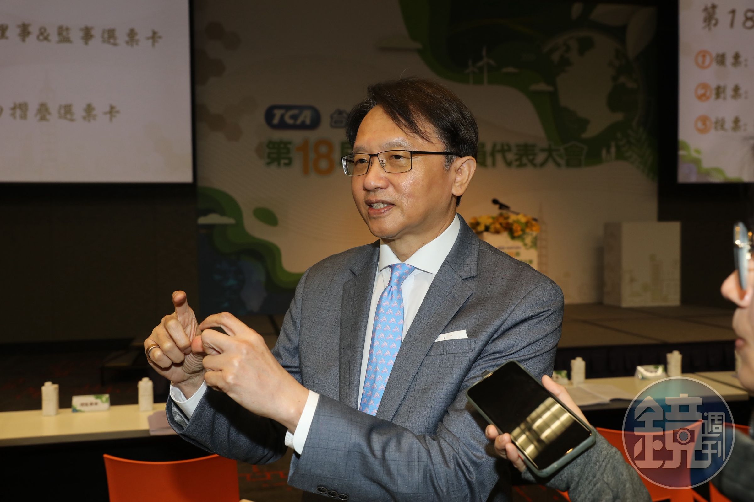 面對漲勢不休的記憶體,宏碁董事長陳俊聖態度慎重並坦言2026年第1季產品價格確定與2025年第4季不同。