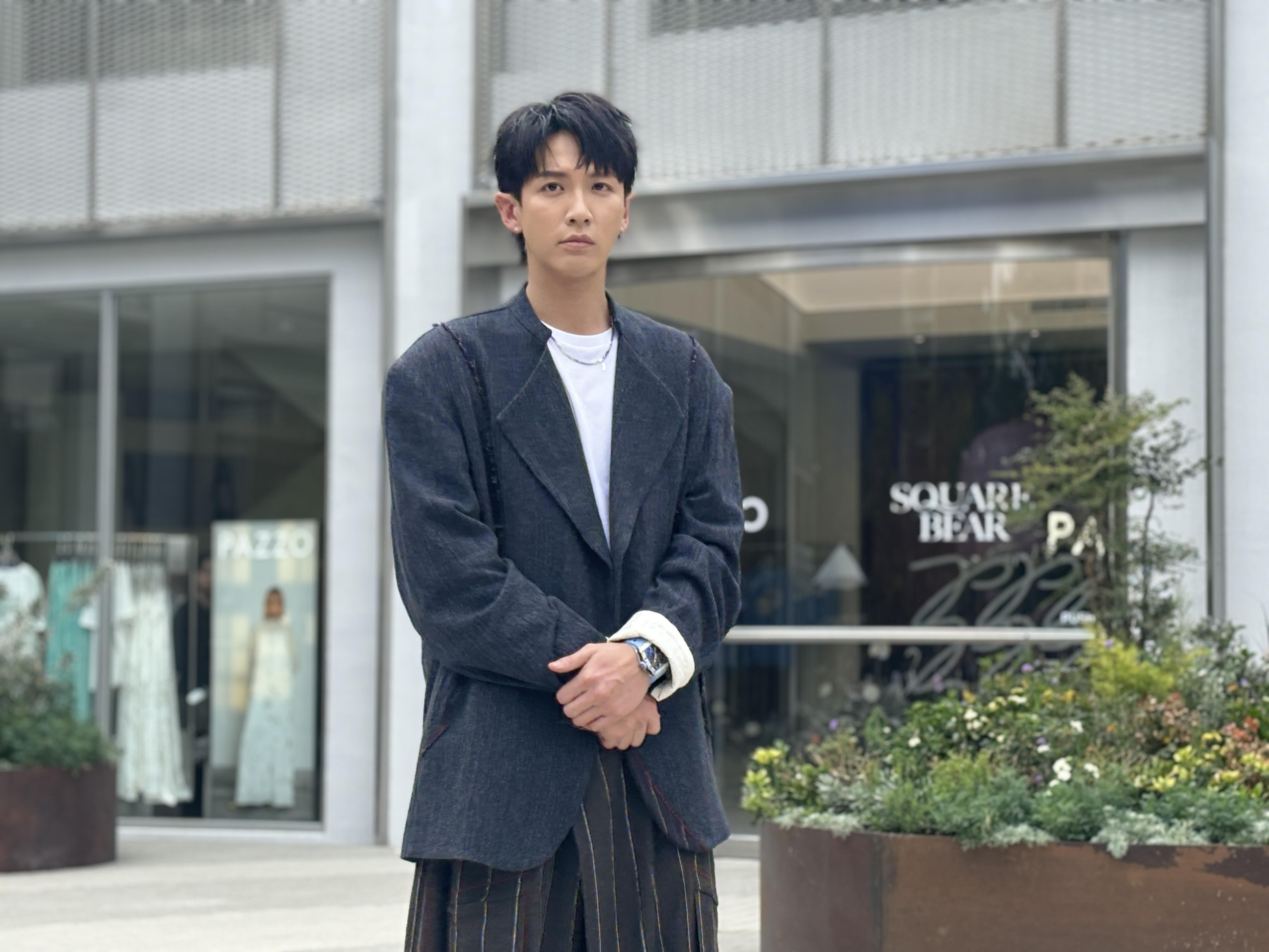 柯震東透露家中衣櫃裡最多的單品是白襪,感覺賣原味襪是一大商機?(誤)